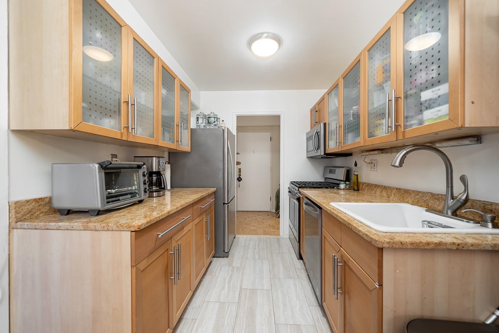 8800 BLVD EAST Unit 5L