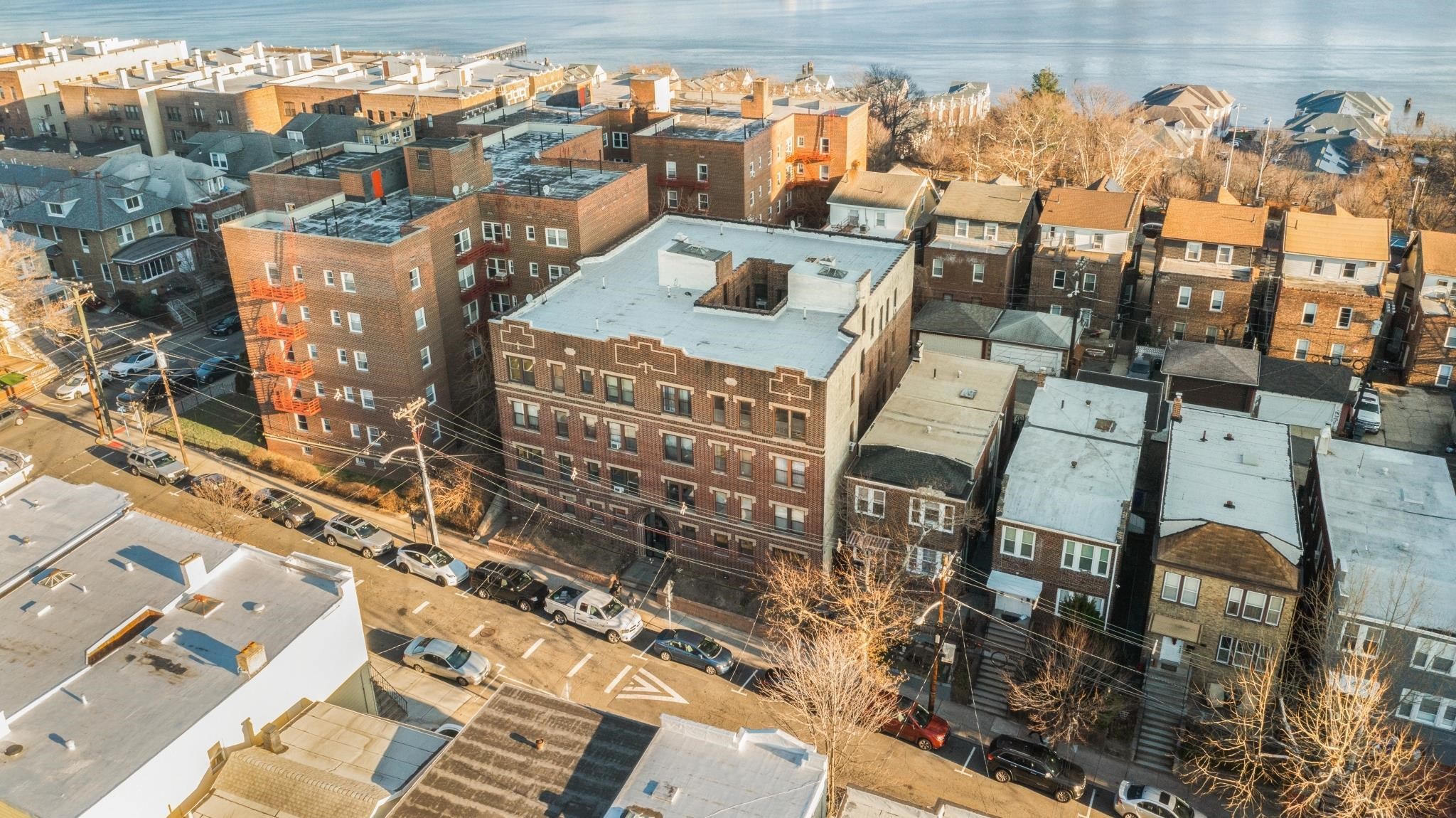 6114 HIGHLAND PL Unit 1G