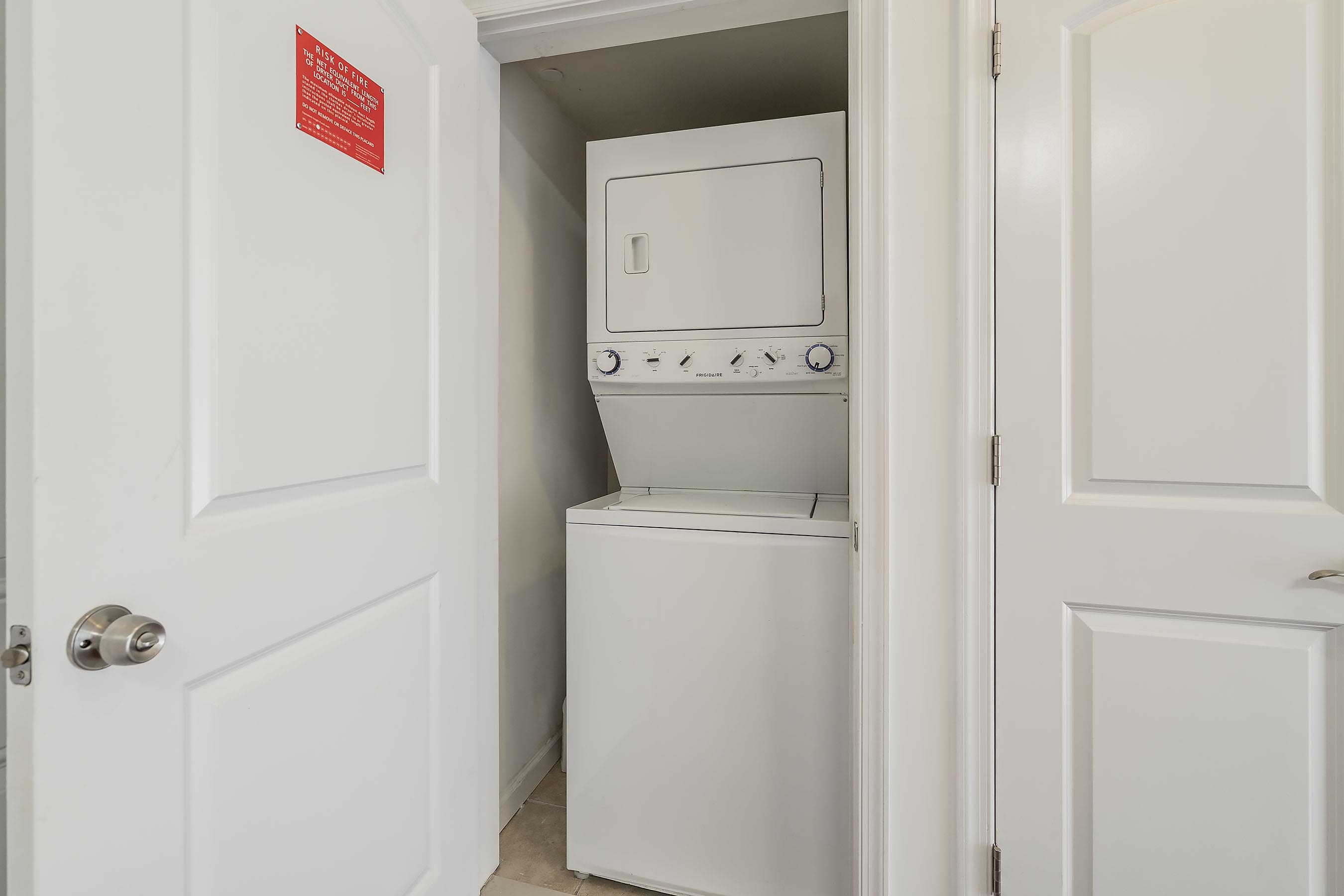 5808 WASHINGTON ST Unit 407