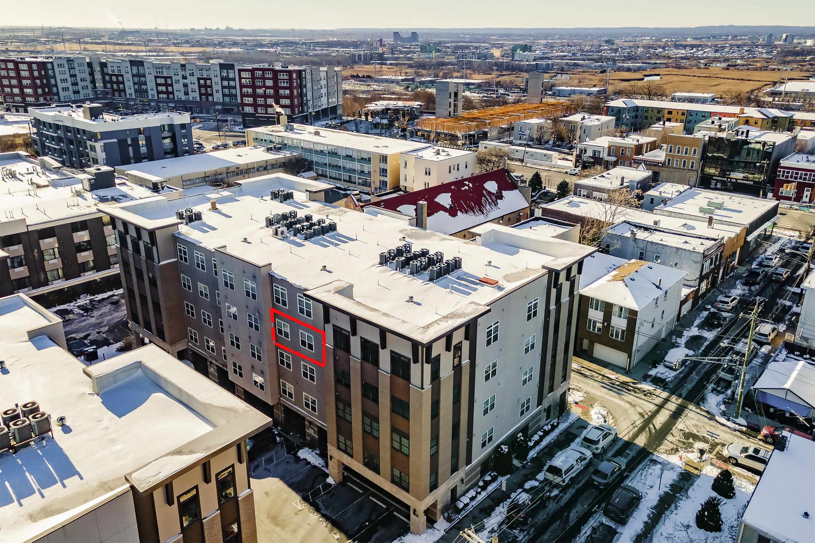 5808 WASHINGTON ST Unit 407