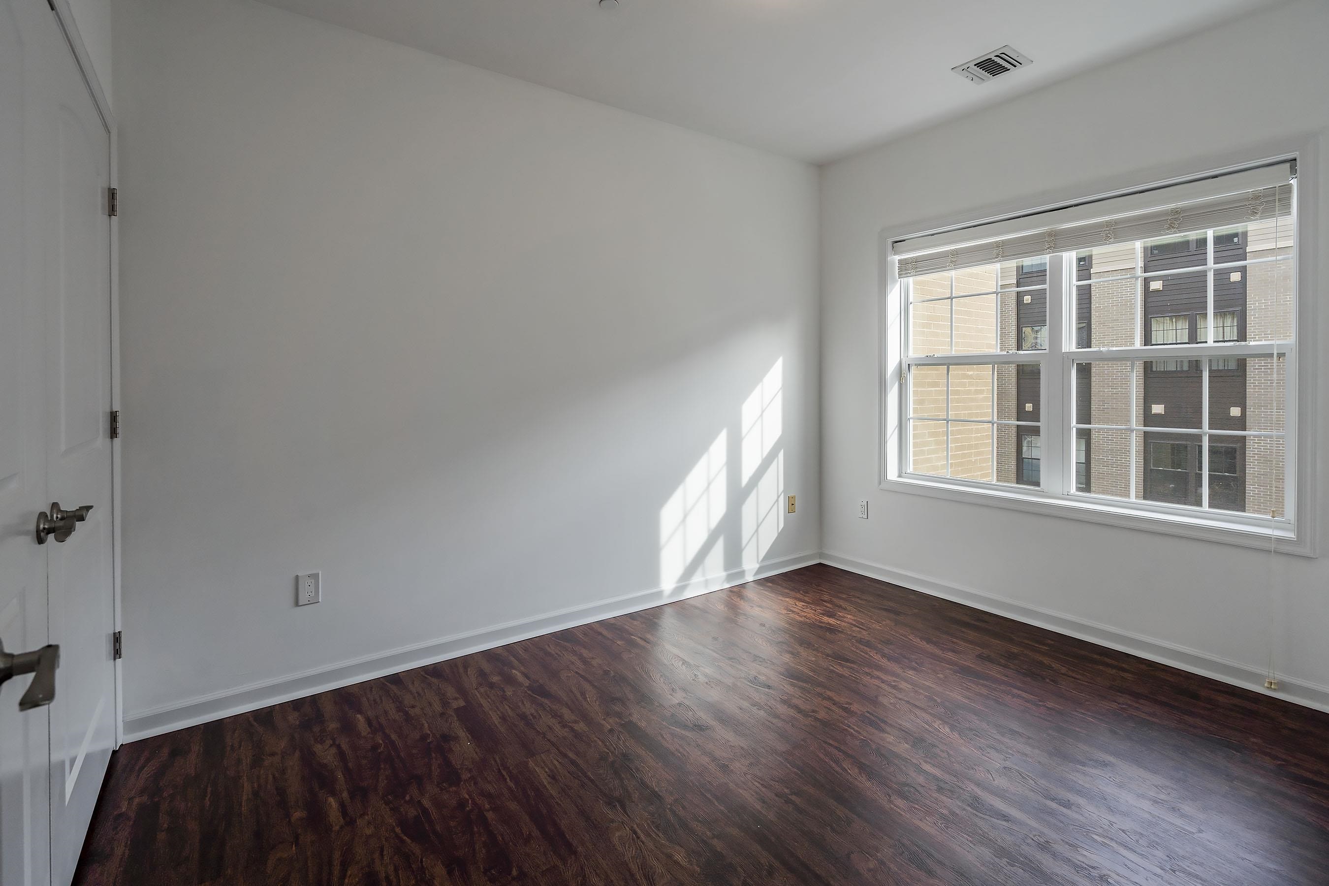 5808 WASHINGTON ST Unit 407