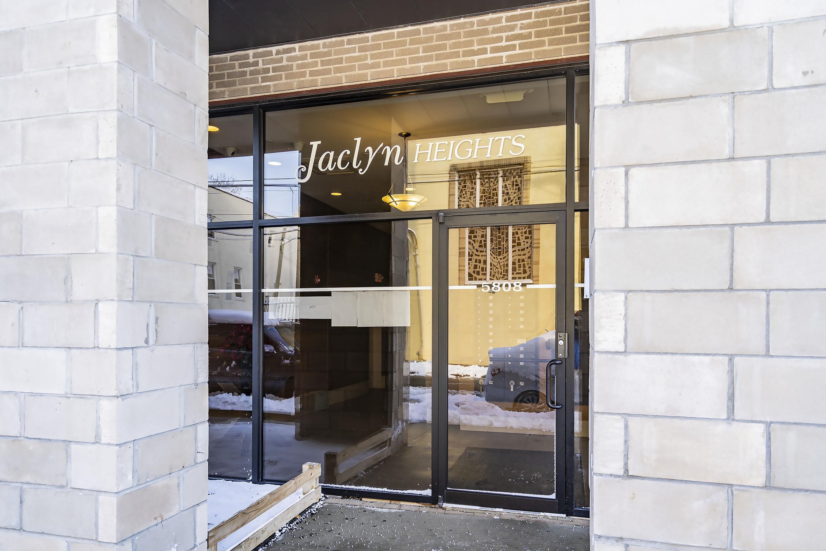 5808 WASHINGTON ST Unit 407