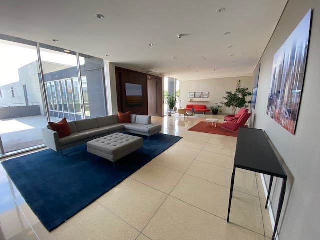 6050 BLVD EAST Unit 20F