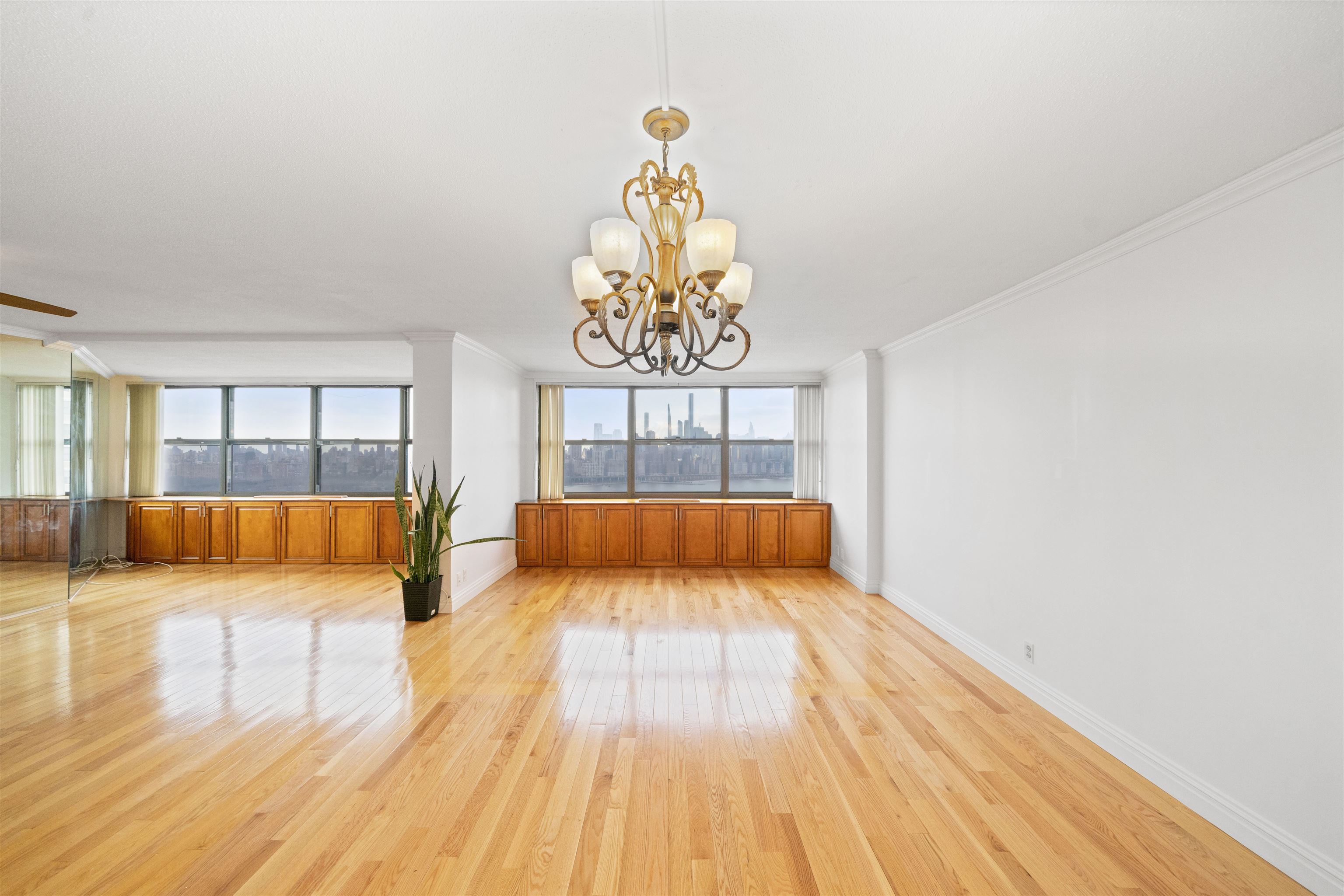 7004 BLVD EAST Unit 35D