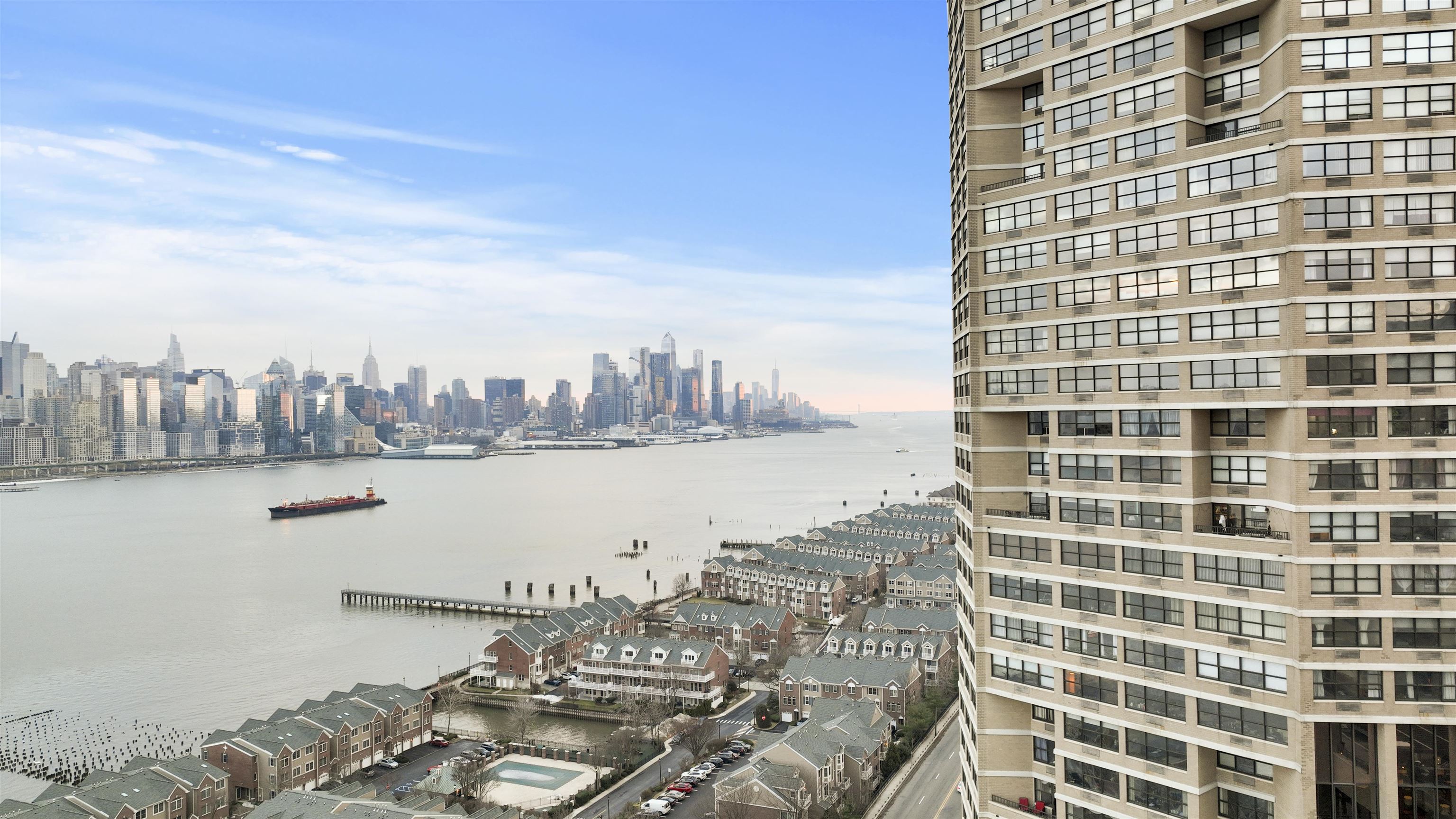 7004 BLVD EAST Unit 35D