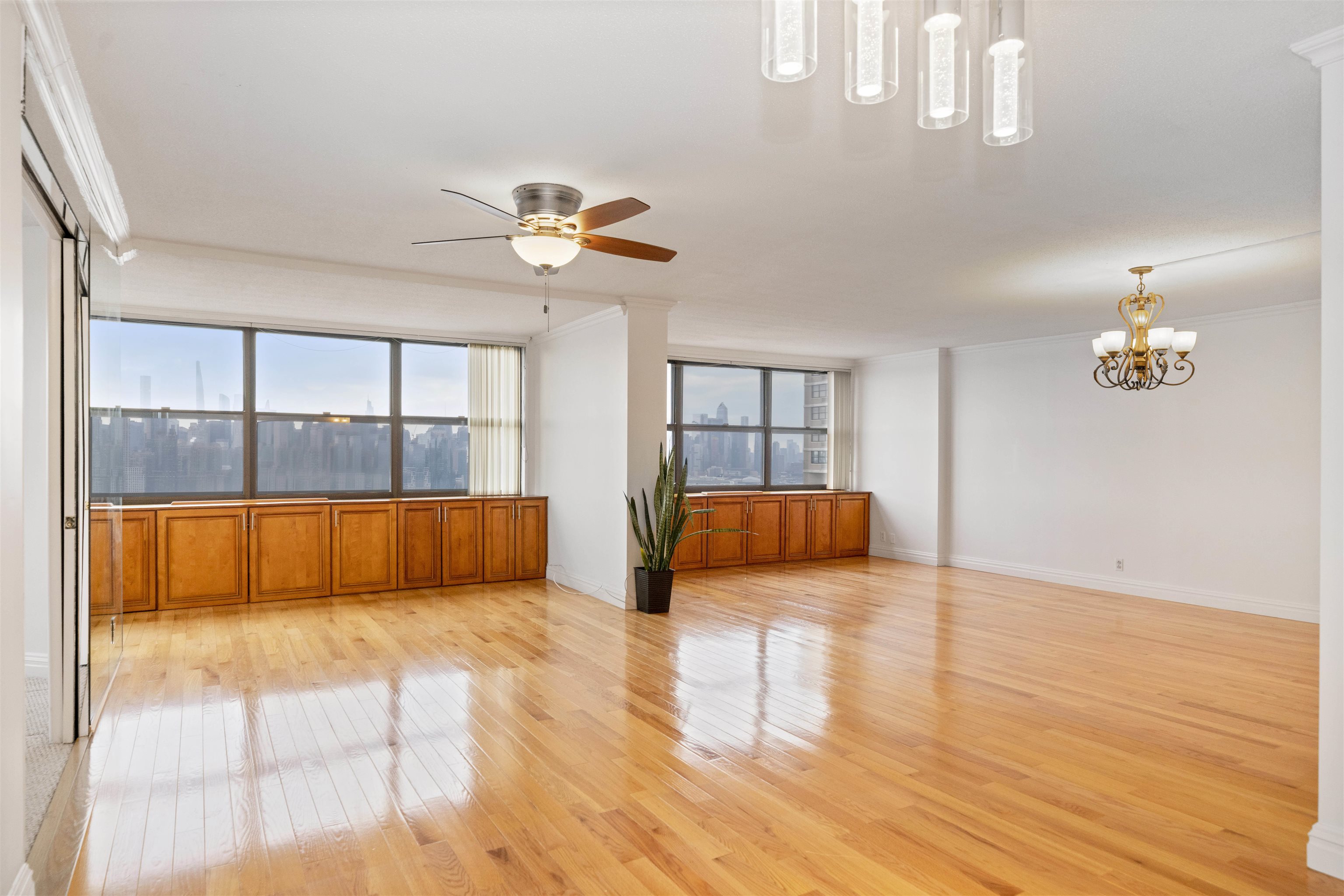 7004 BLVD EAST Unit 35D