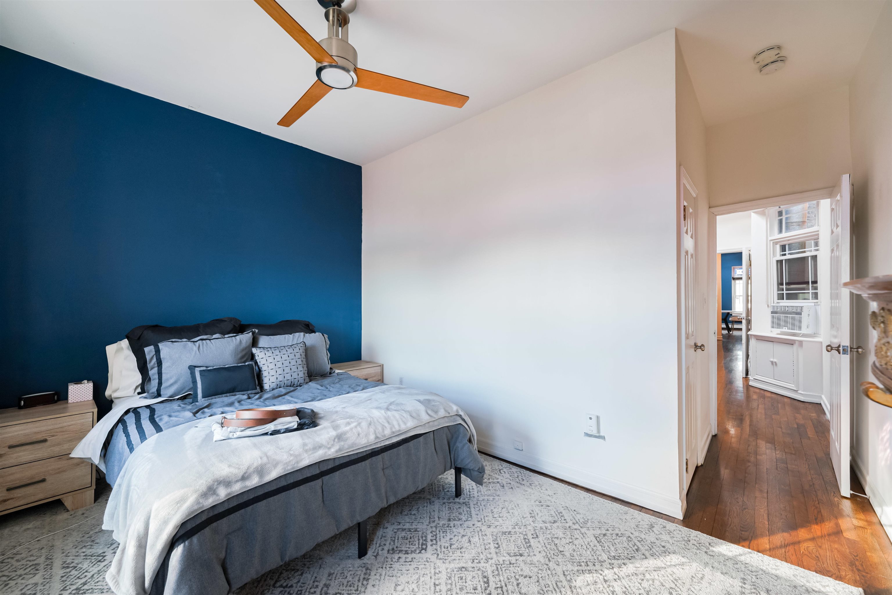 205 14TH ST Unit 4L