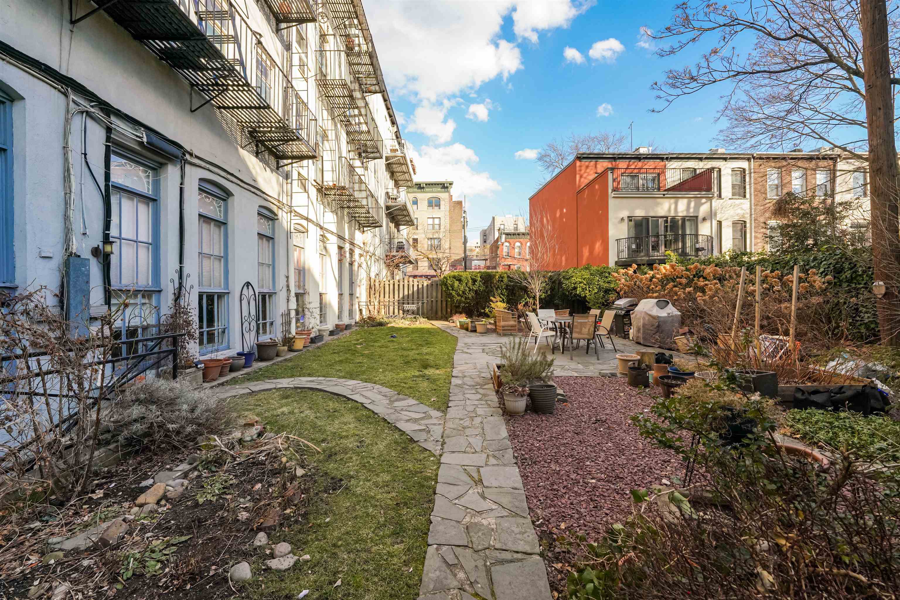205 14TH ST Unit 4L