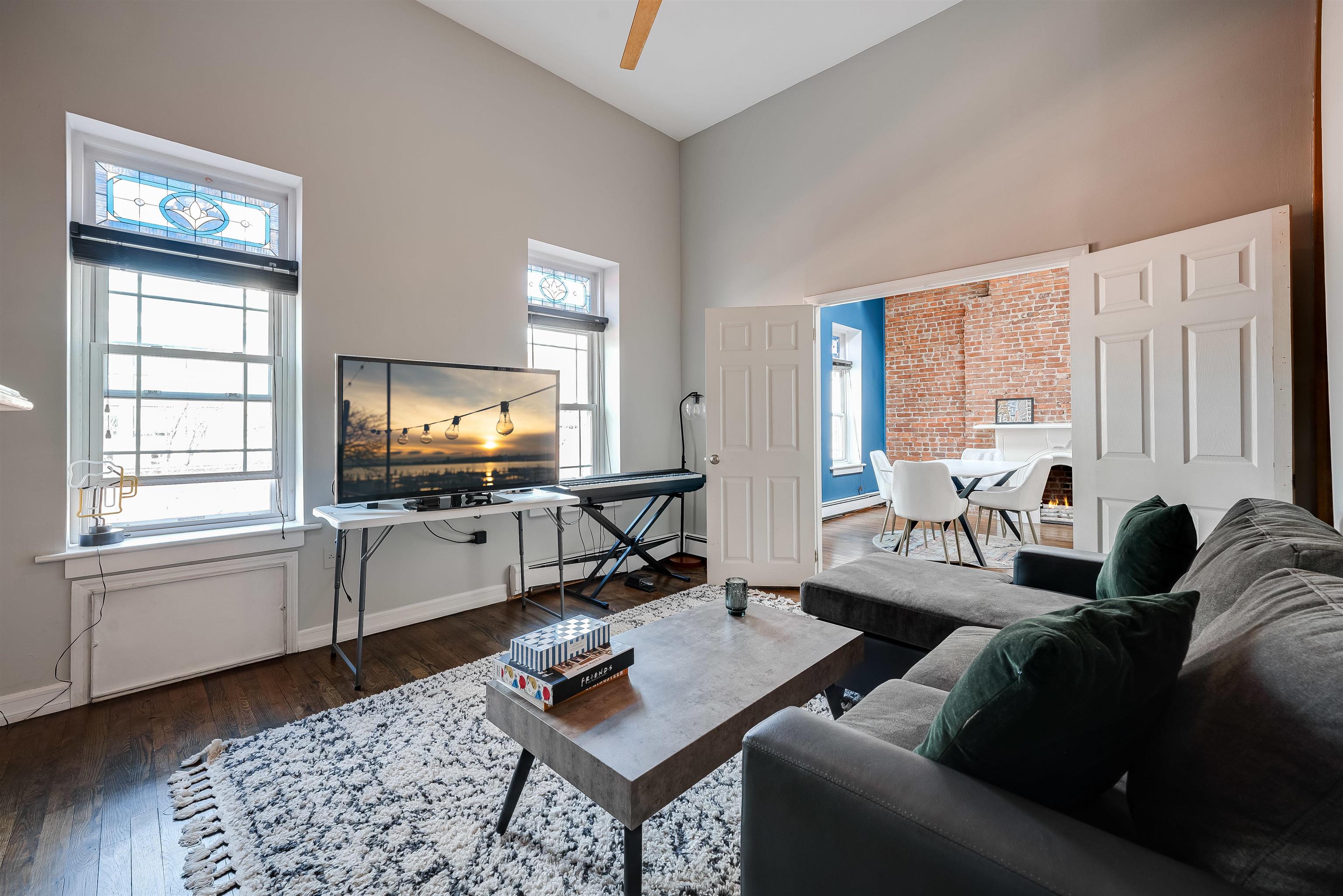 205 14TH ST Unit 4L