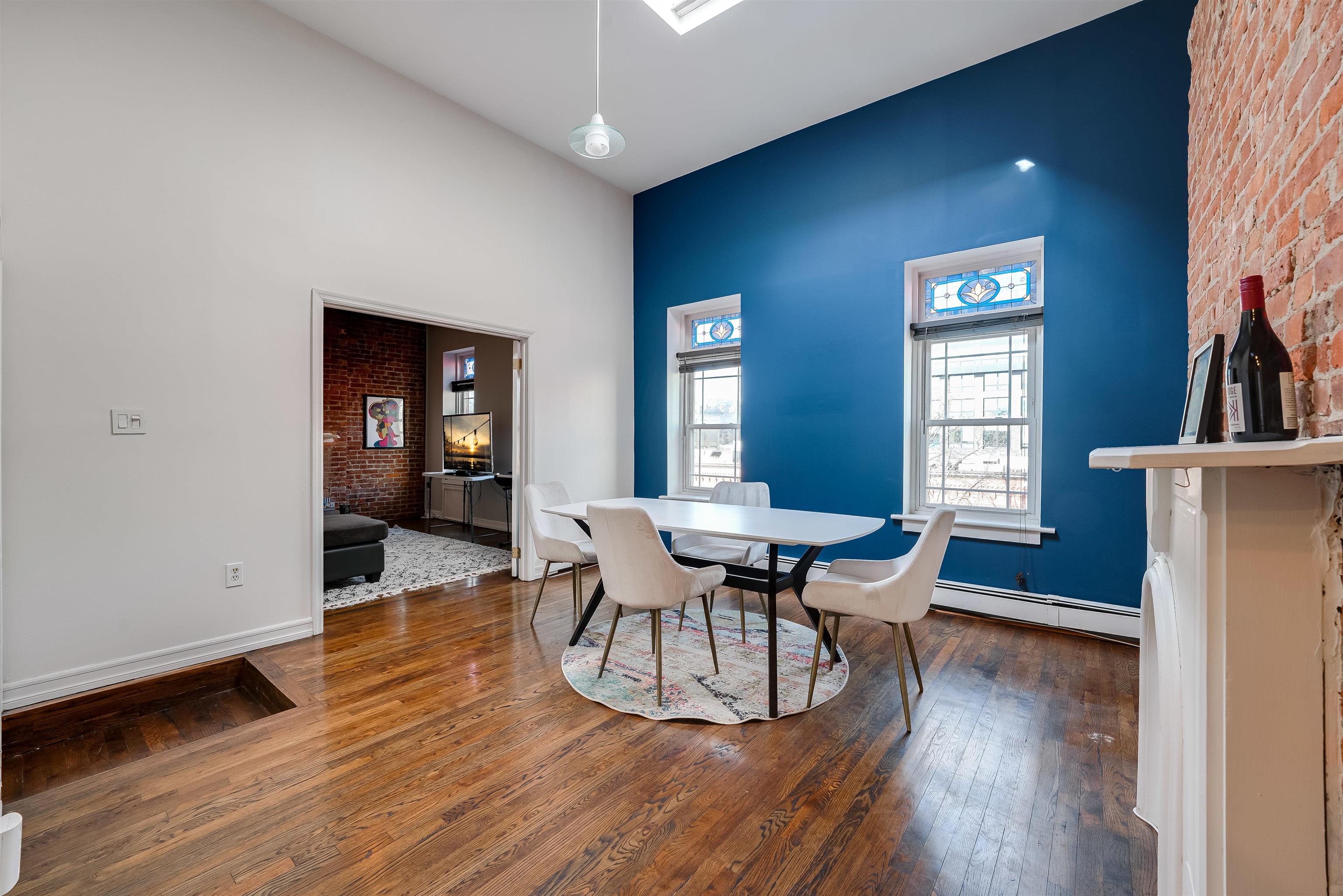 205 14TH ST Unit 4L
