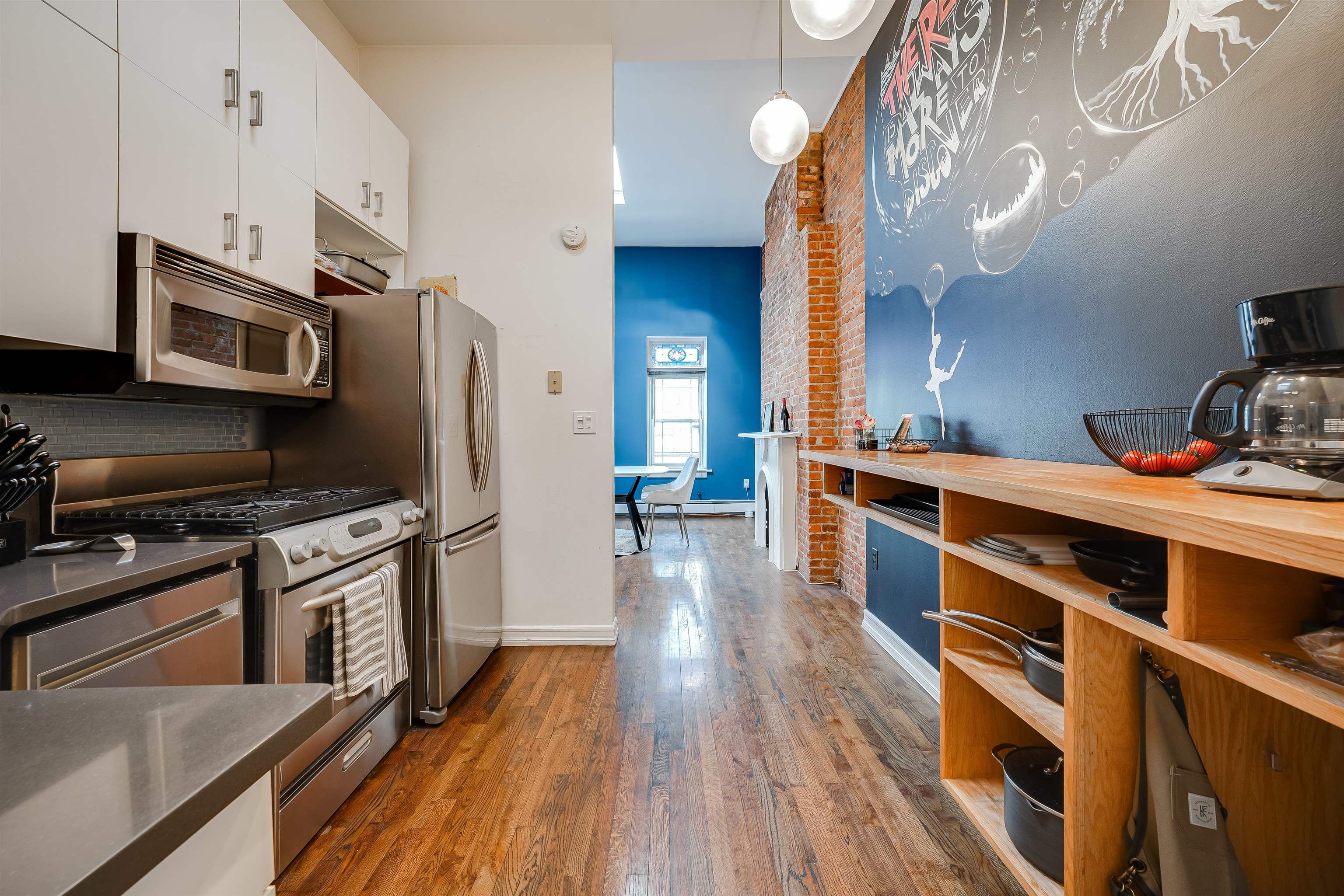 205 14TH ST Unit 4L