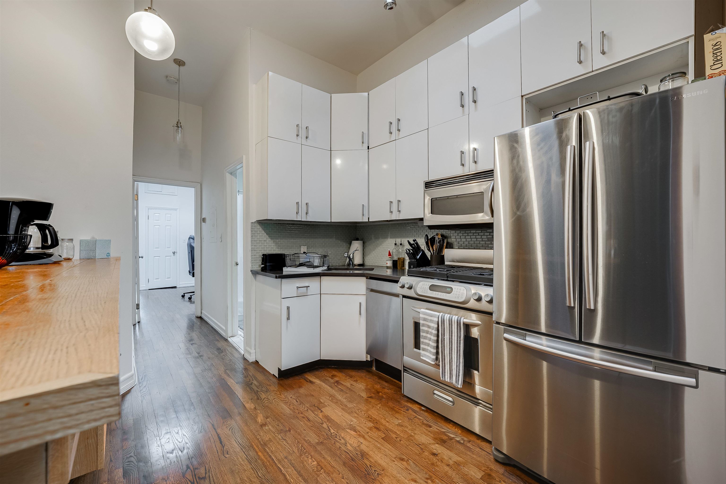 205 14TH ST Unit 4L