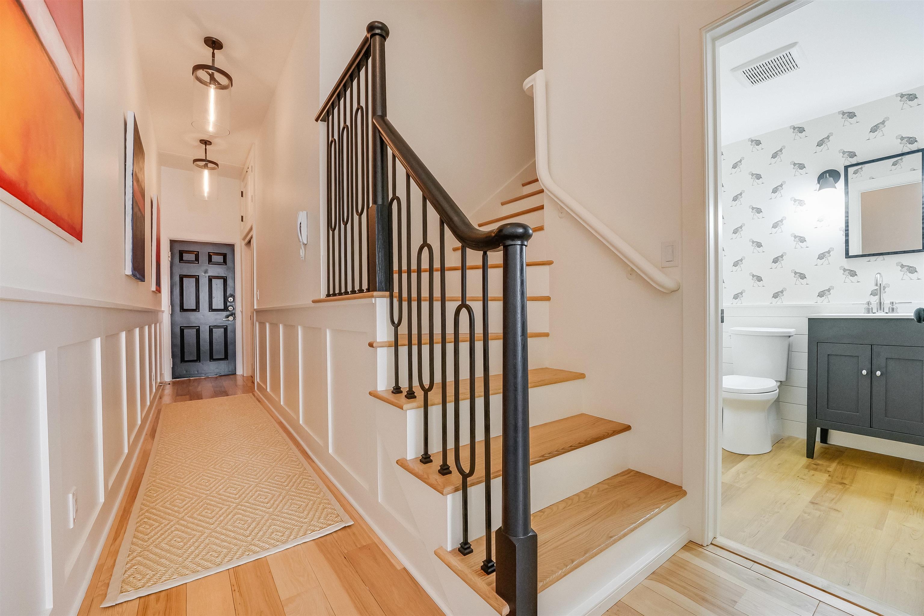 222 CLINTON ST Unit 19