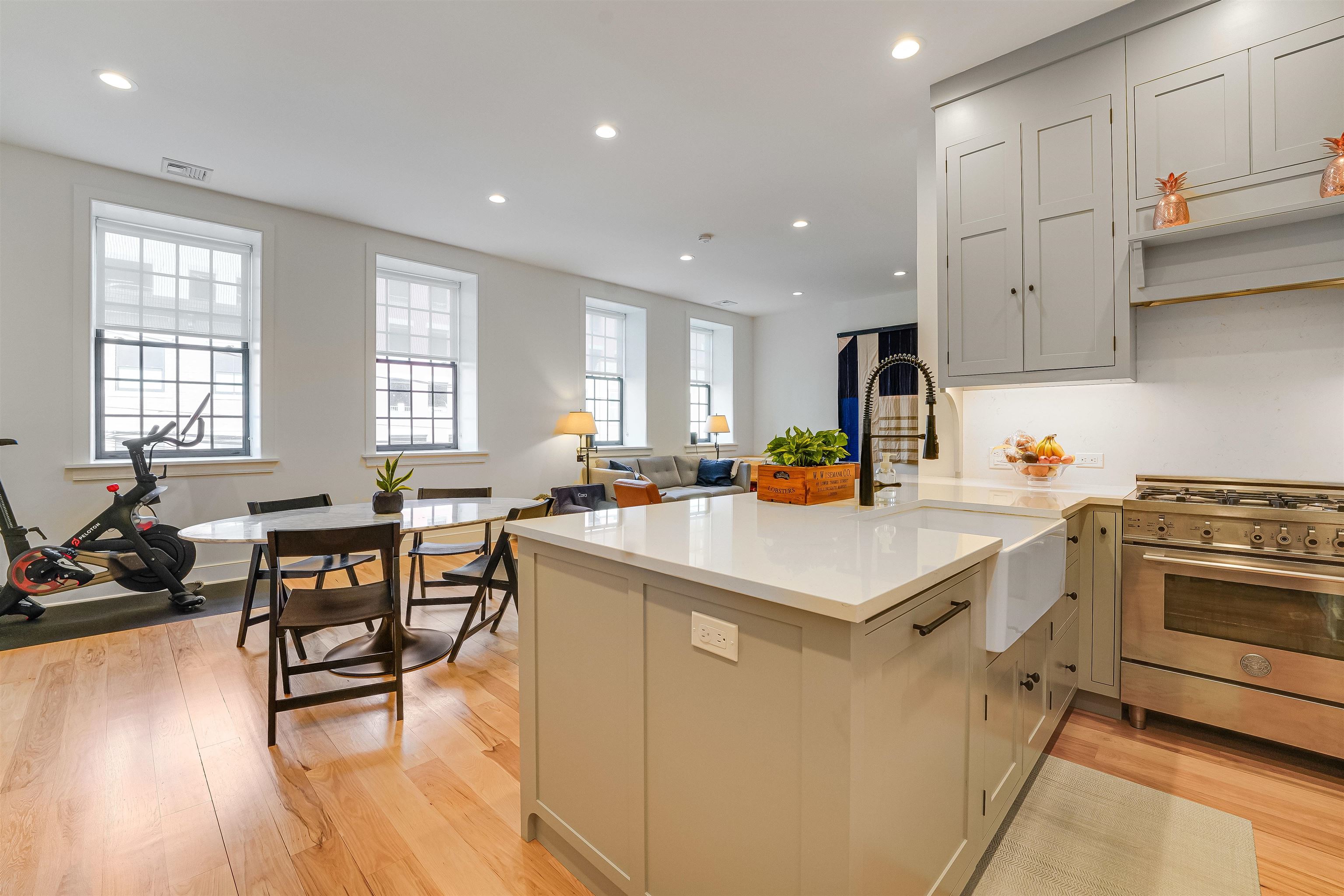 222 CLINTON ST Unit 19
