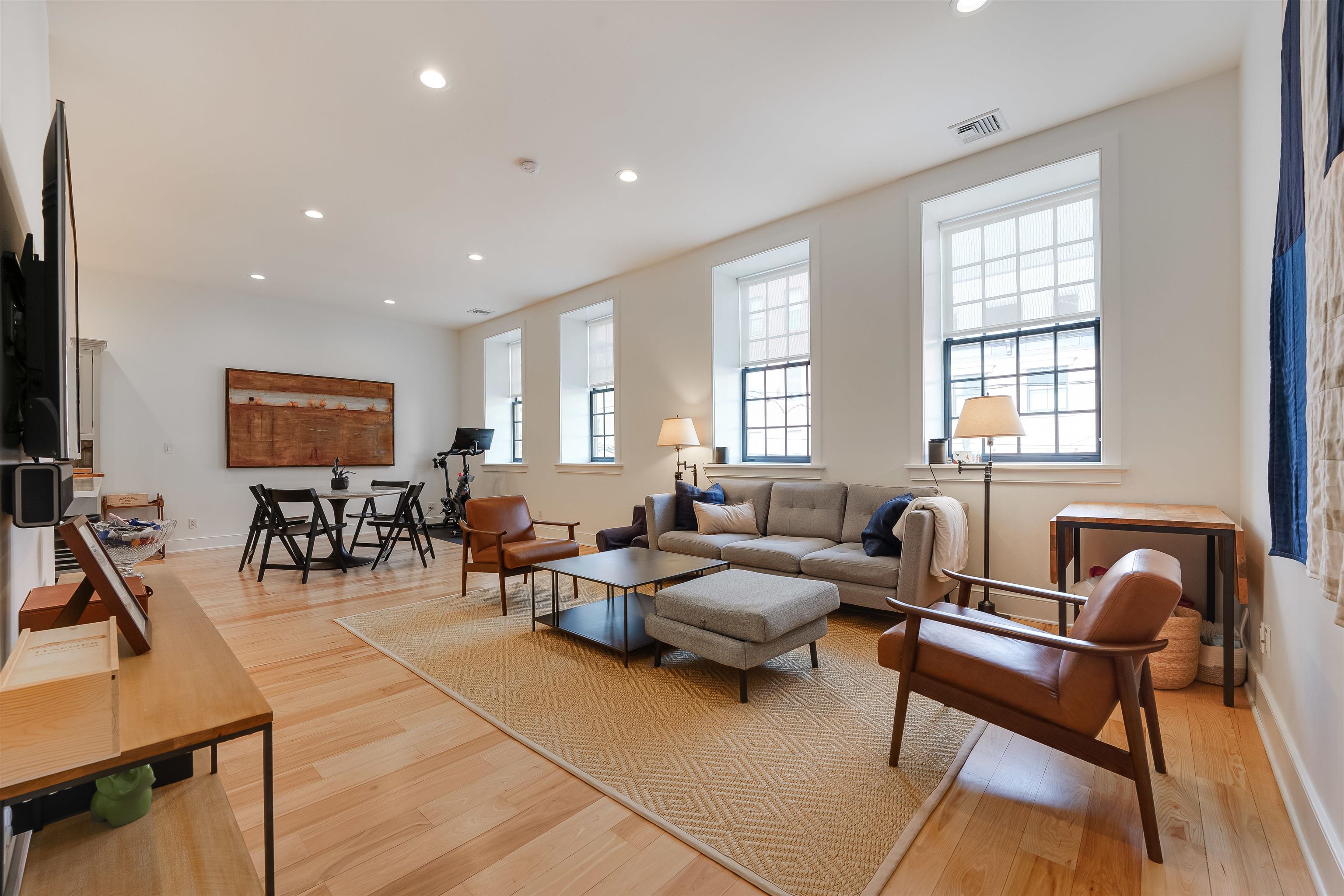 222 CLINTON ST Unit 19