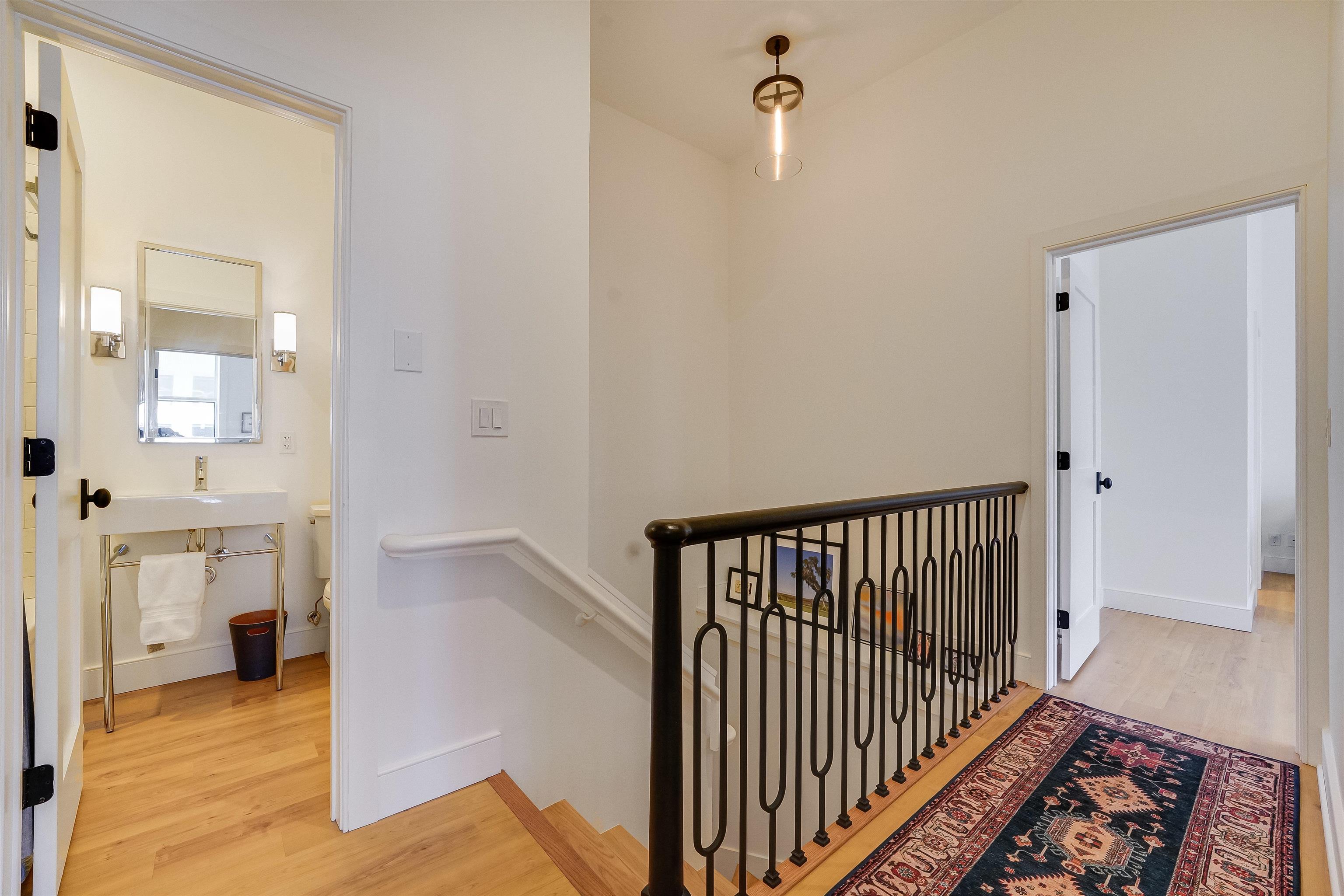 222 CLINTON ST Unit 19