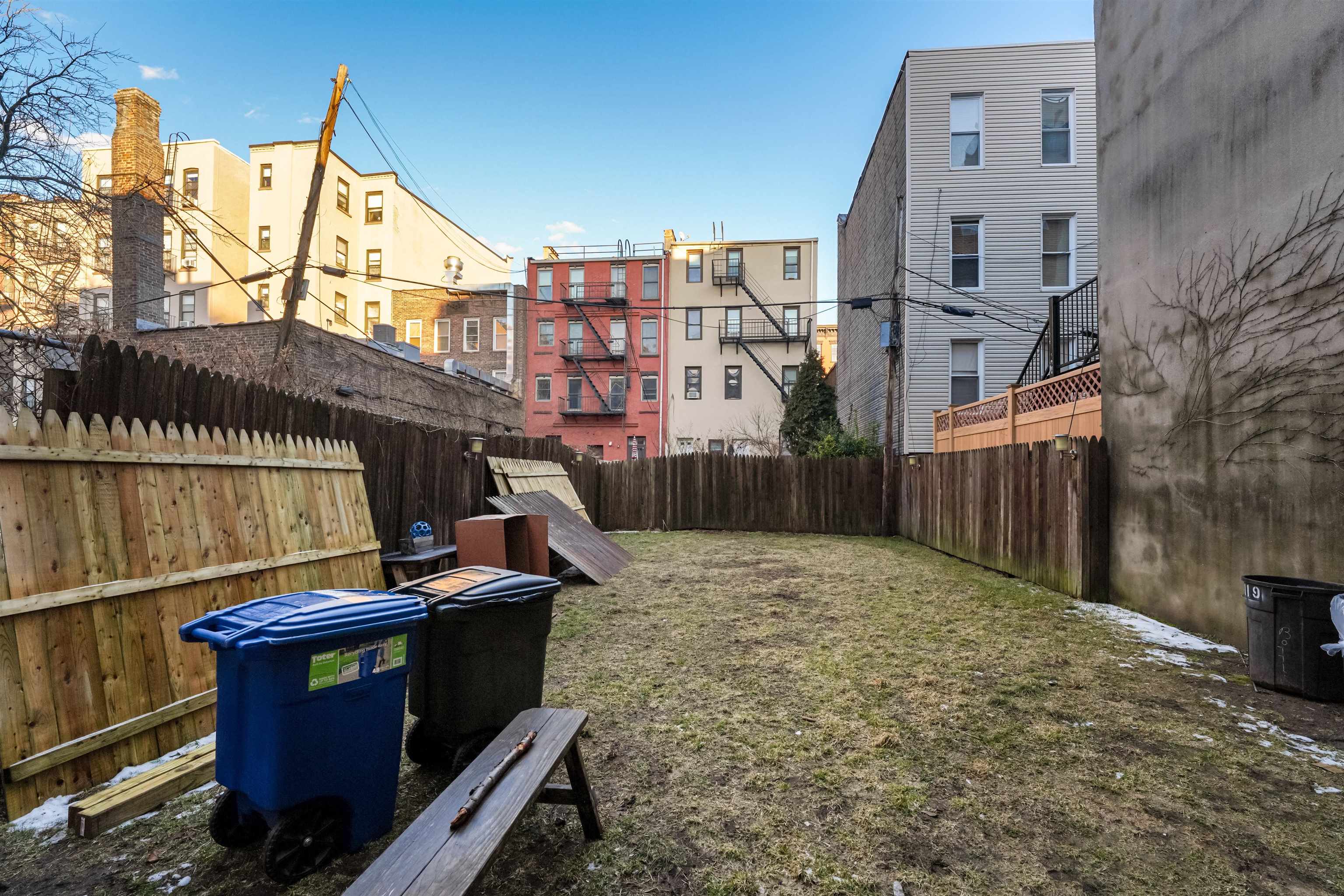 119 CLINTON ST Unit 2L