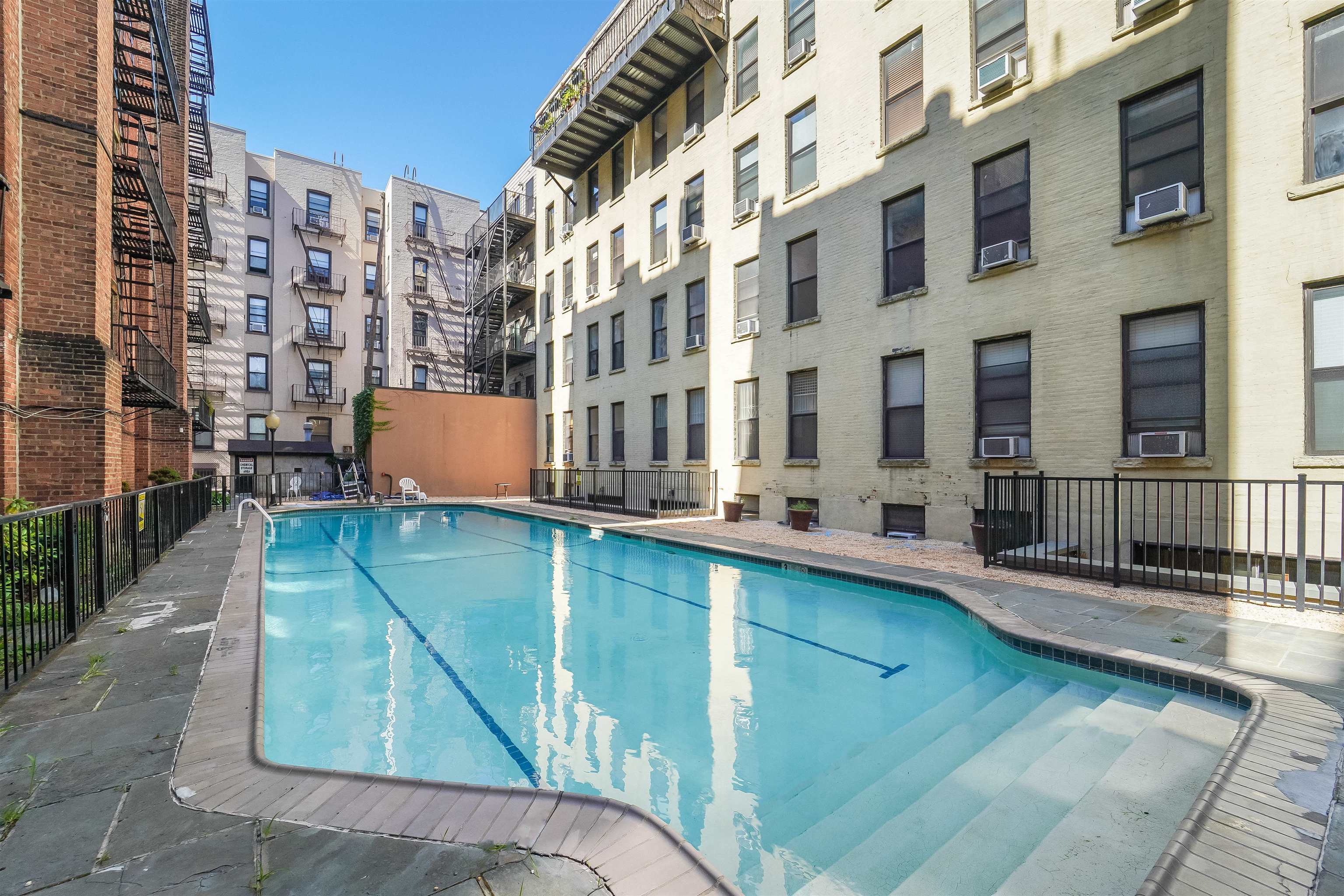 1115 WILLOW AVE Unit 102