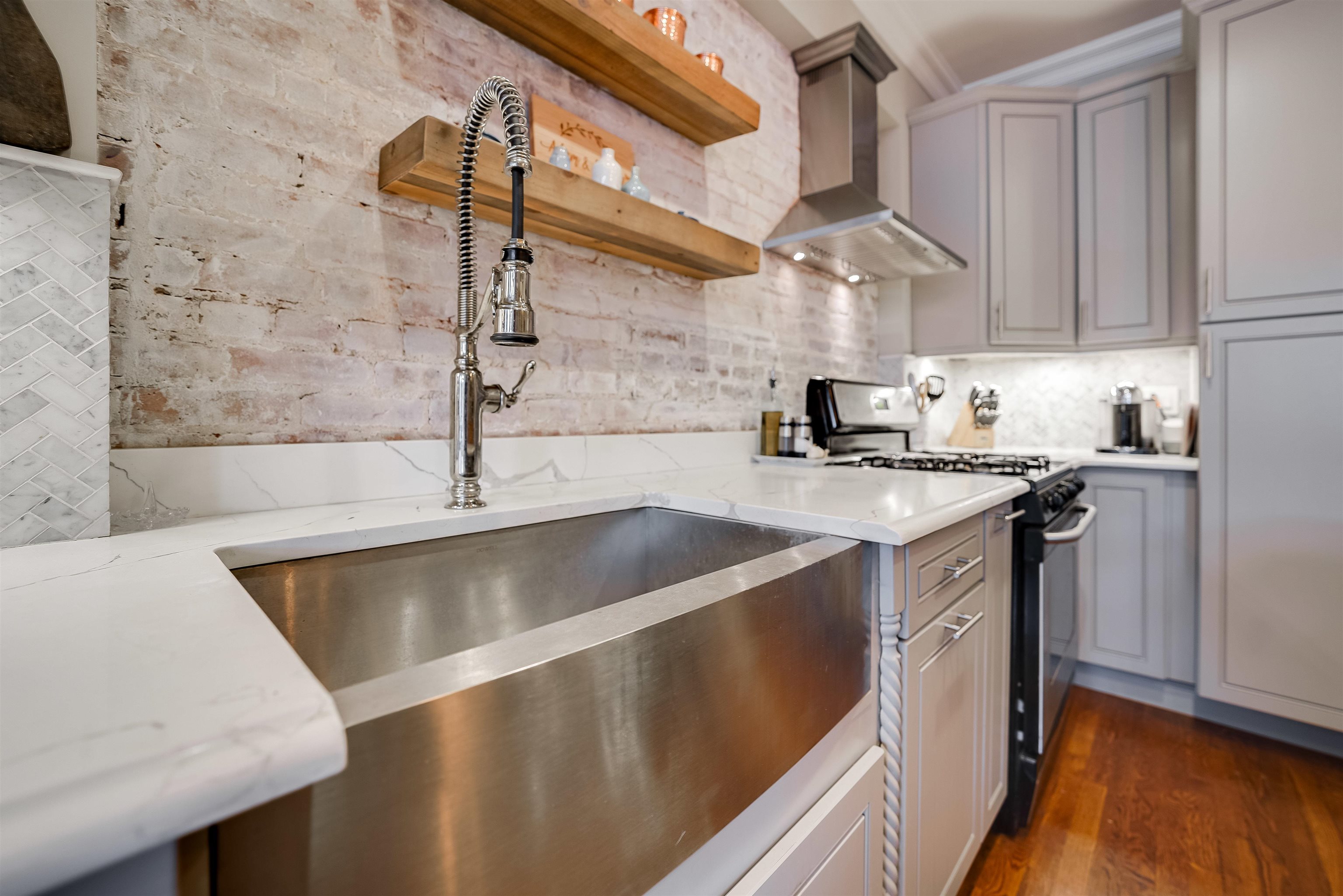 1115 WILLOW AVE Unit 102