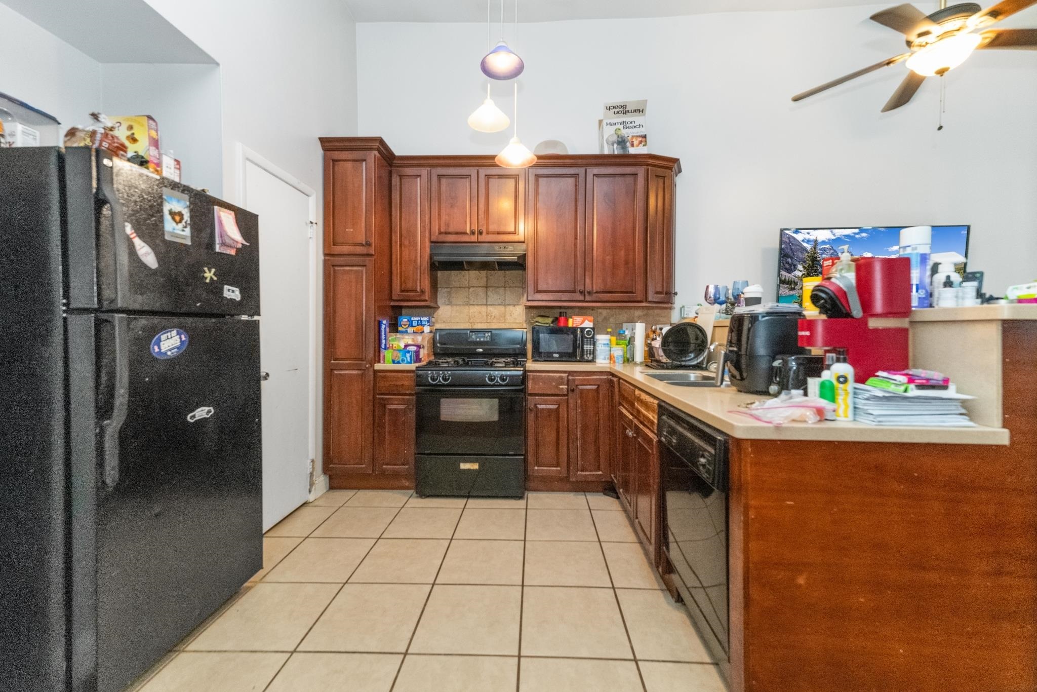 322 WINFIELD AVE