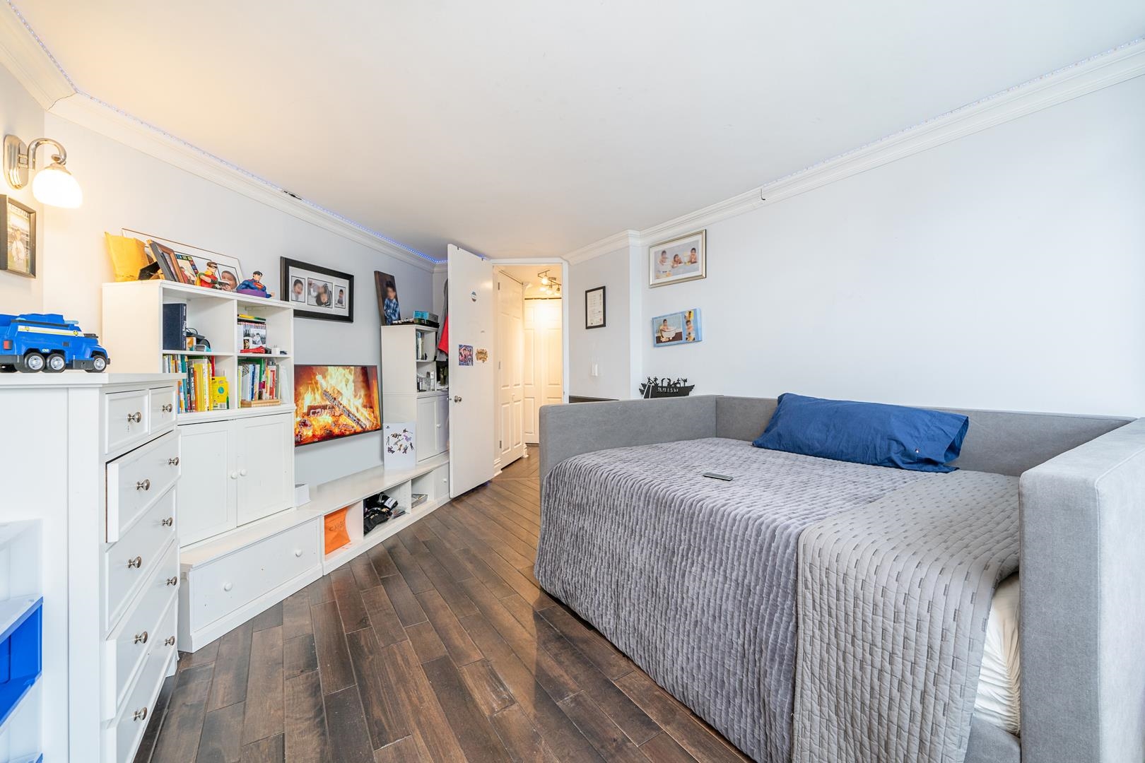7002 BLVD EAST Unit 24H