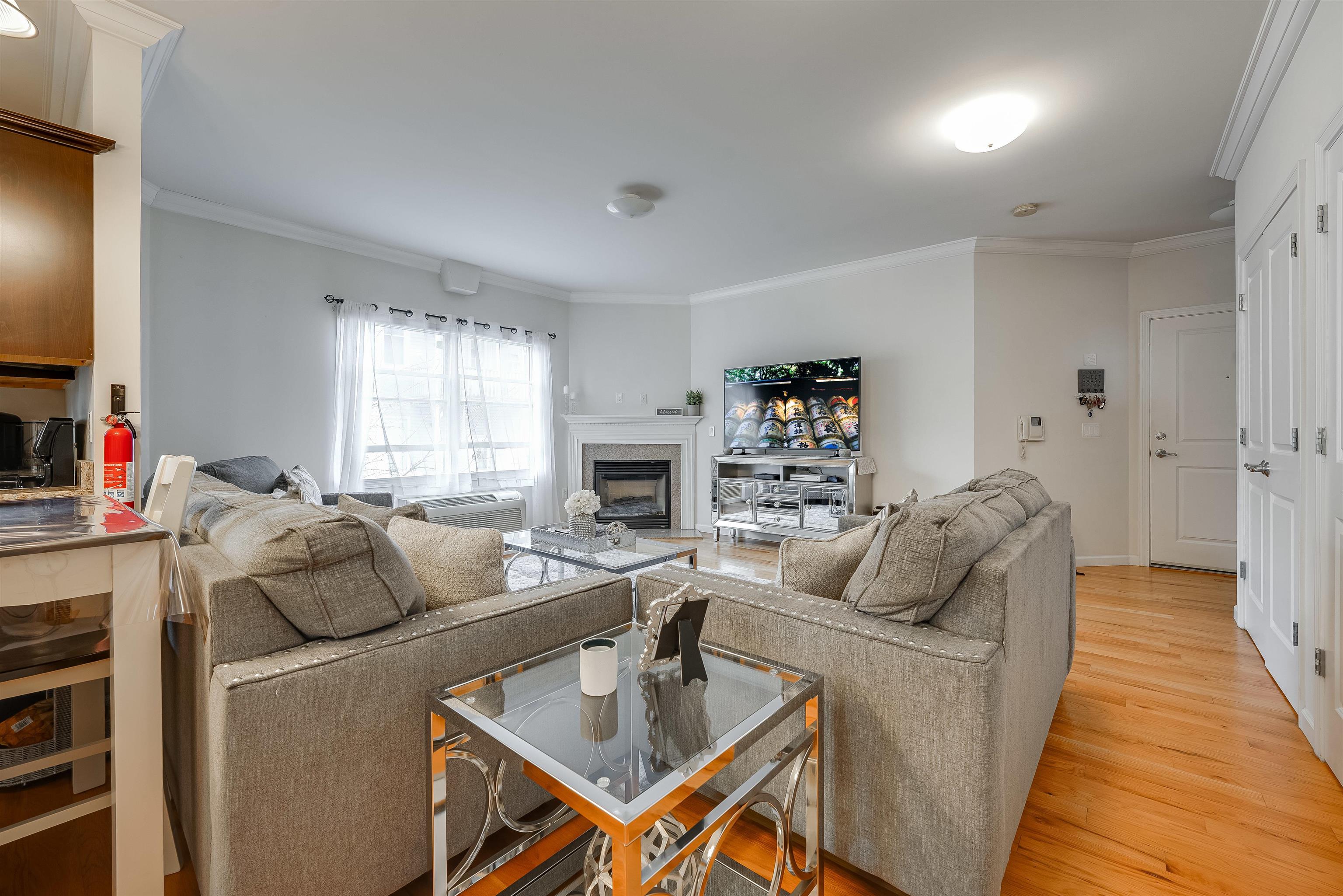 6708 JACKSON ST Unit 4