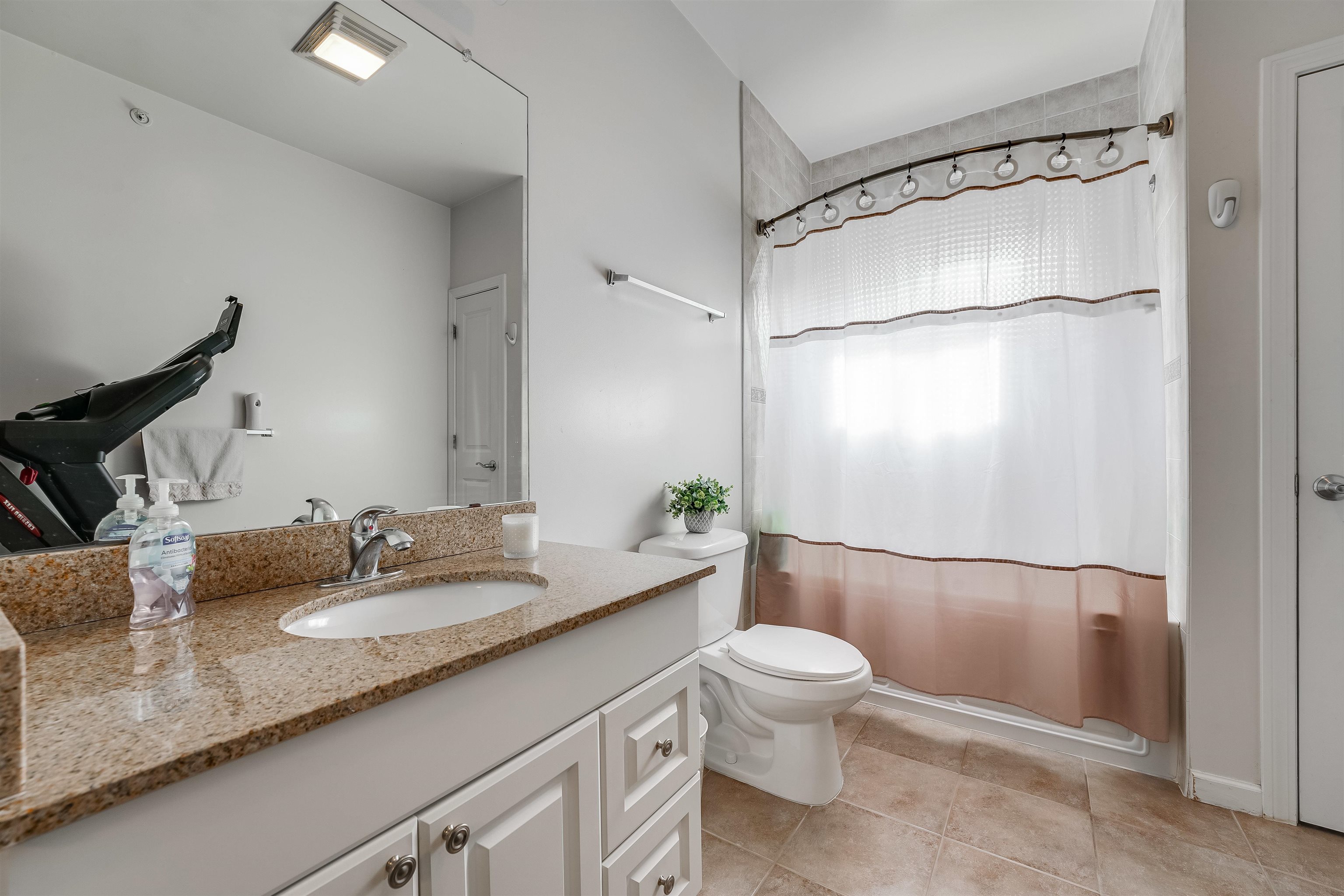 6708 JACKSON ST Unit 4