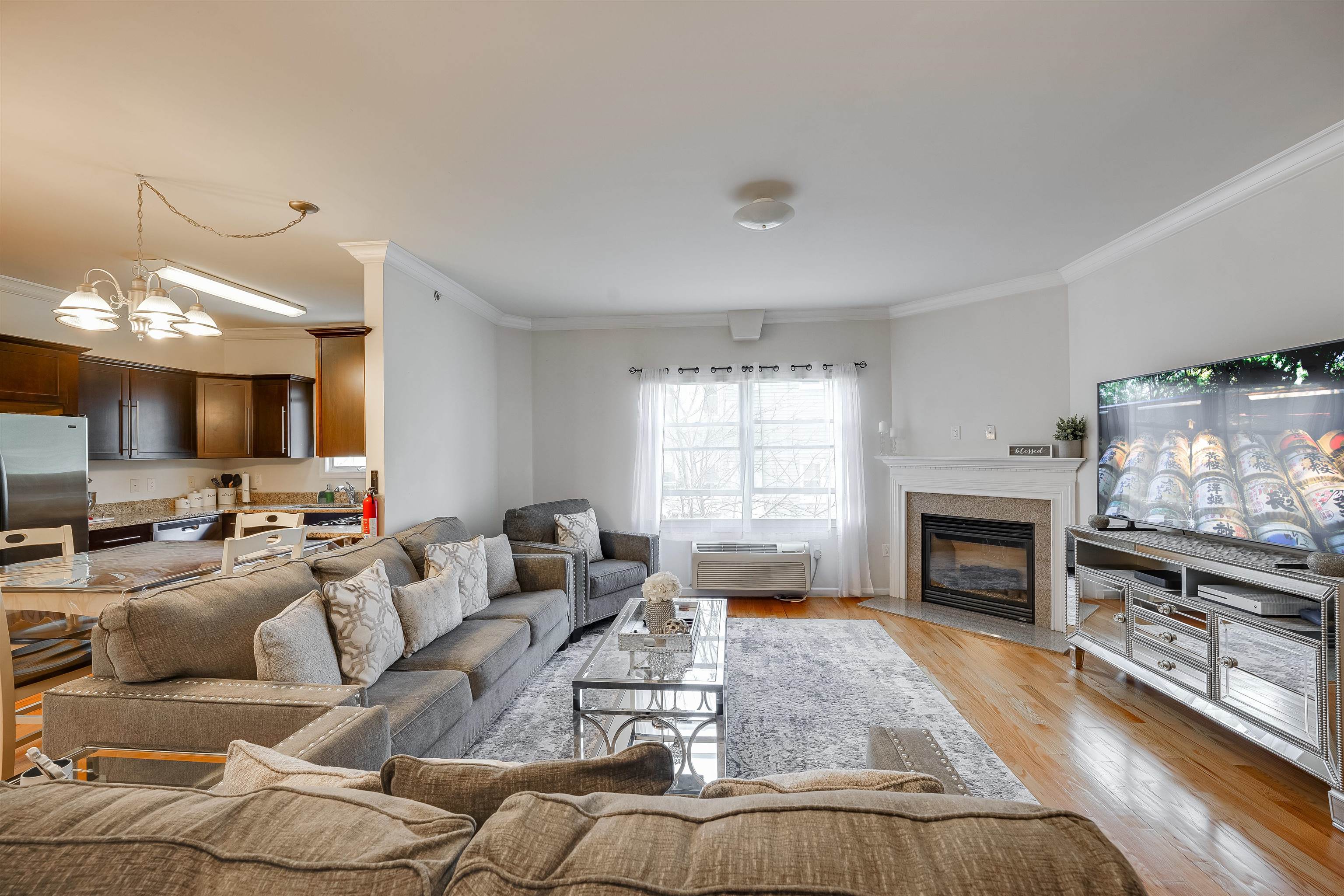 6708 JACKSON ST Unit 4