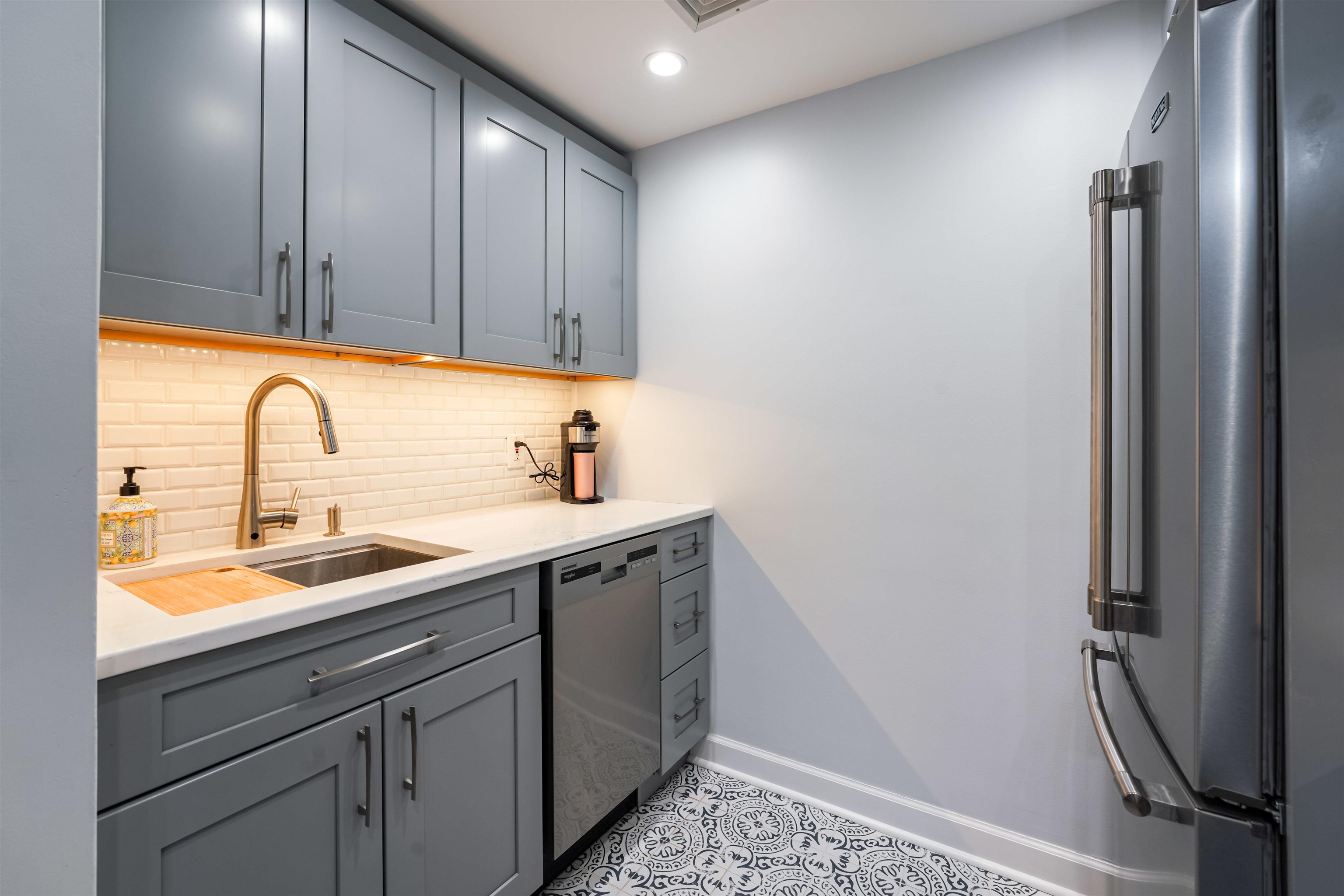 1015 GRAND ST Unit 5C