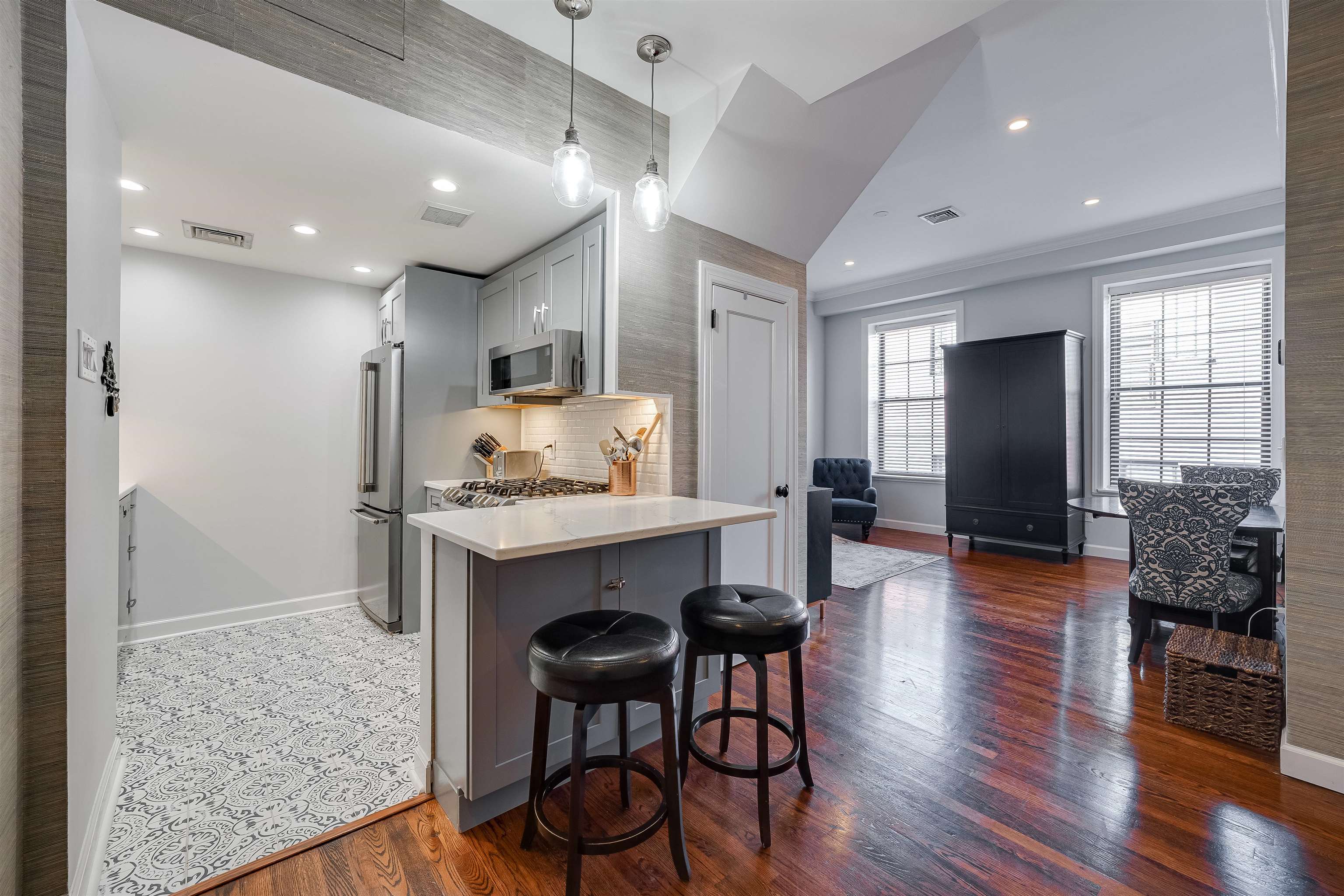 1015 GRAND ST Unit 5C