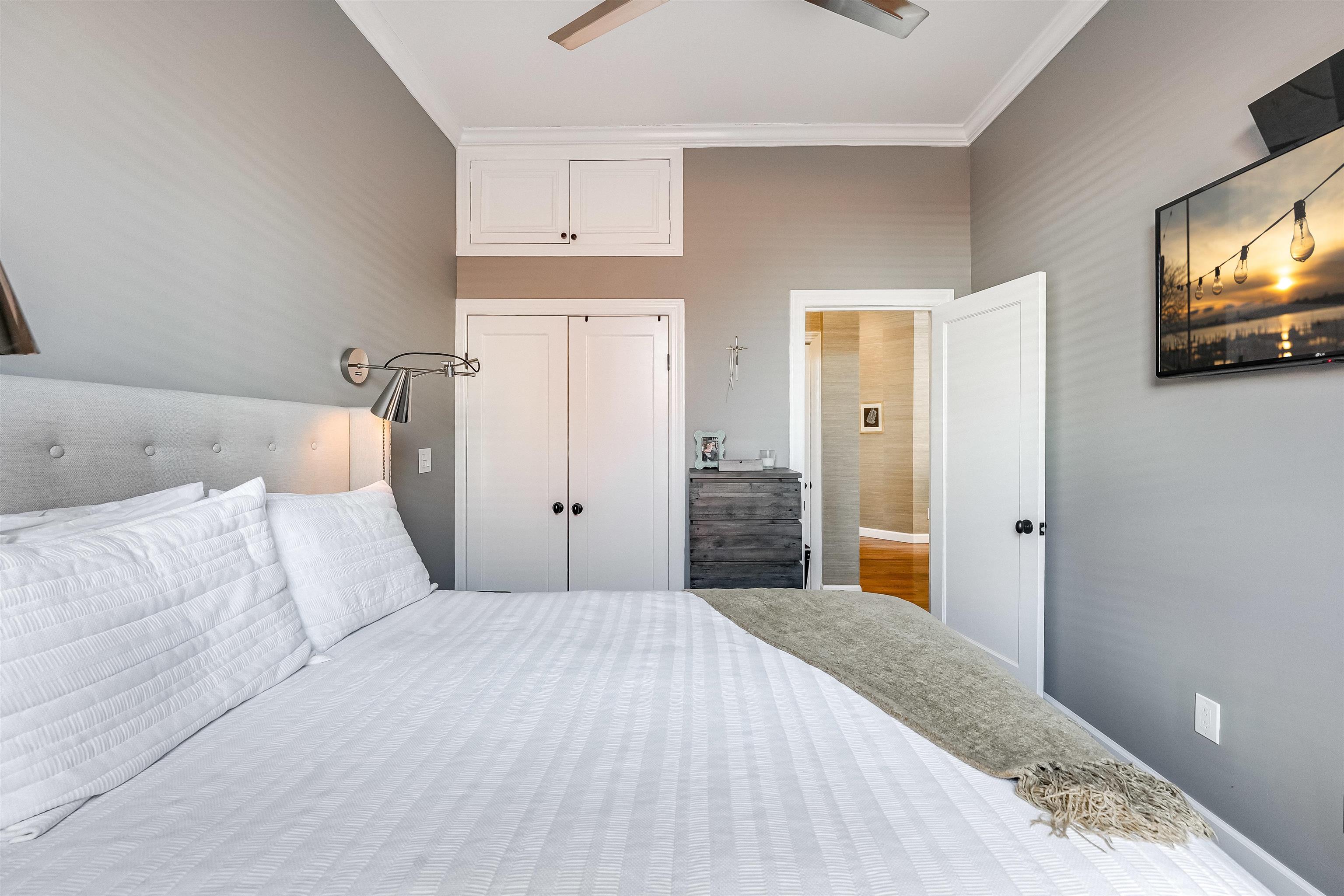 1015 GRAND ST Unit 5C