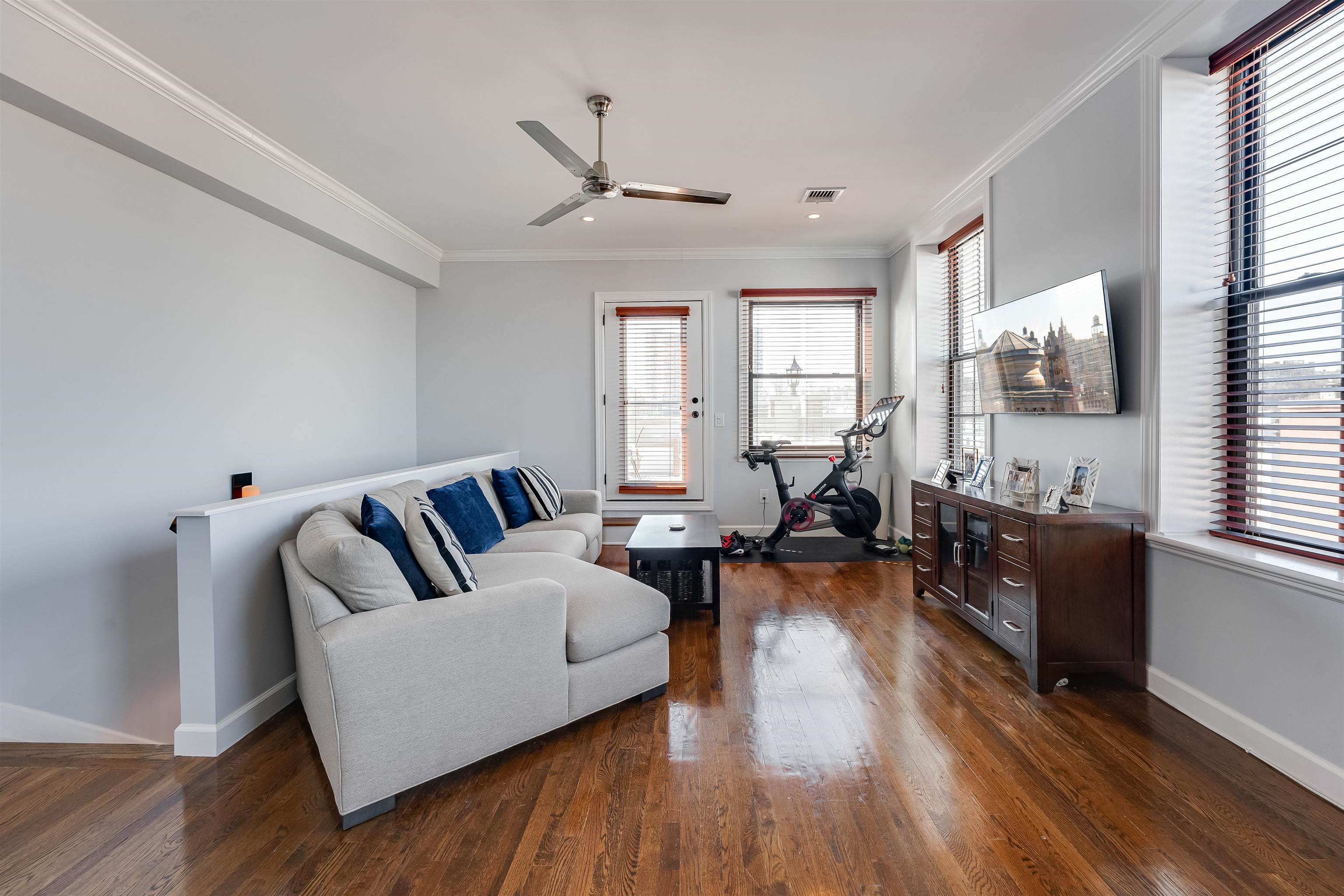 1015 GRAND ST Unit 5C