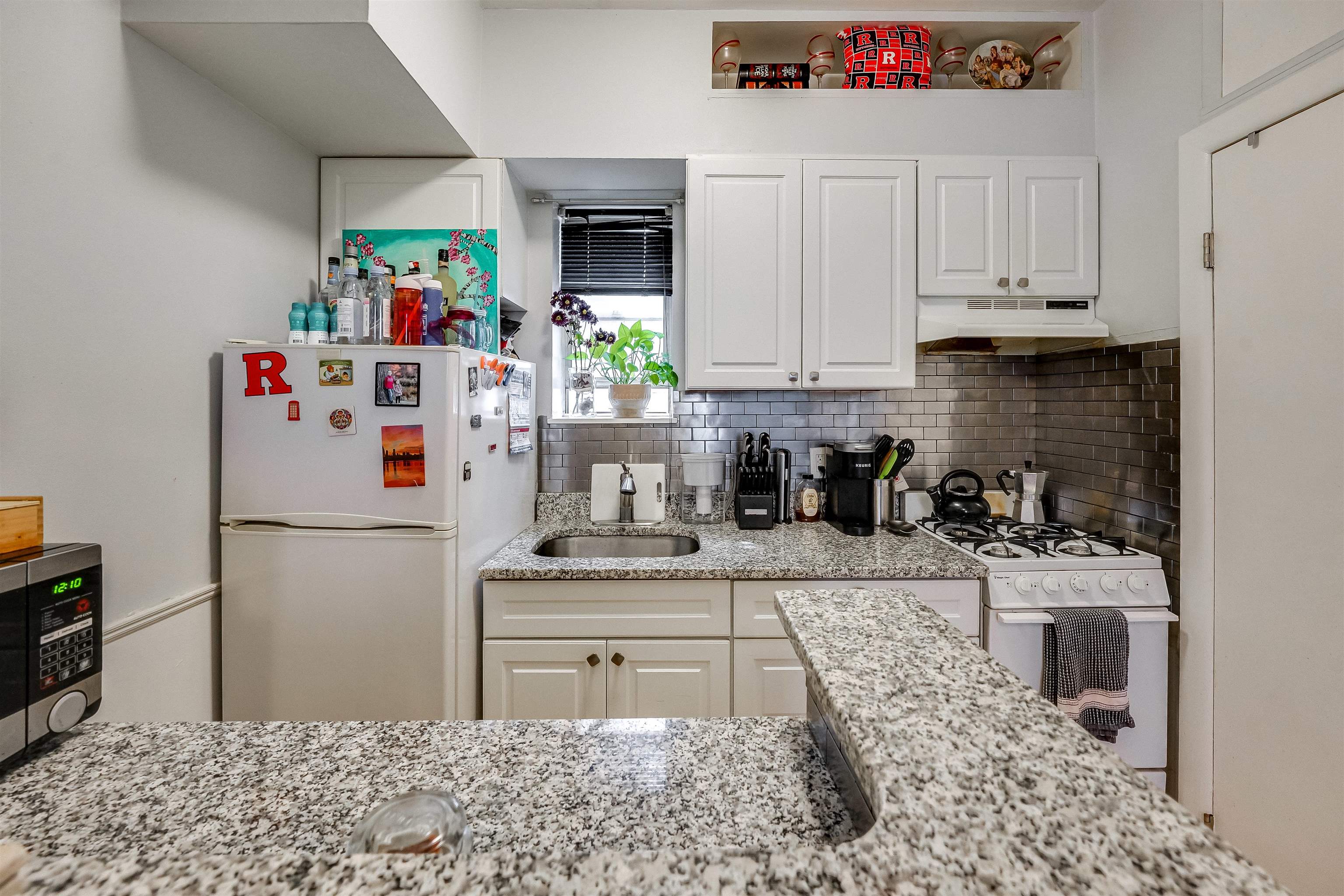 165 7TH ST Unit 2E