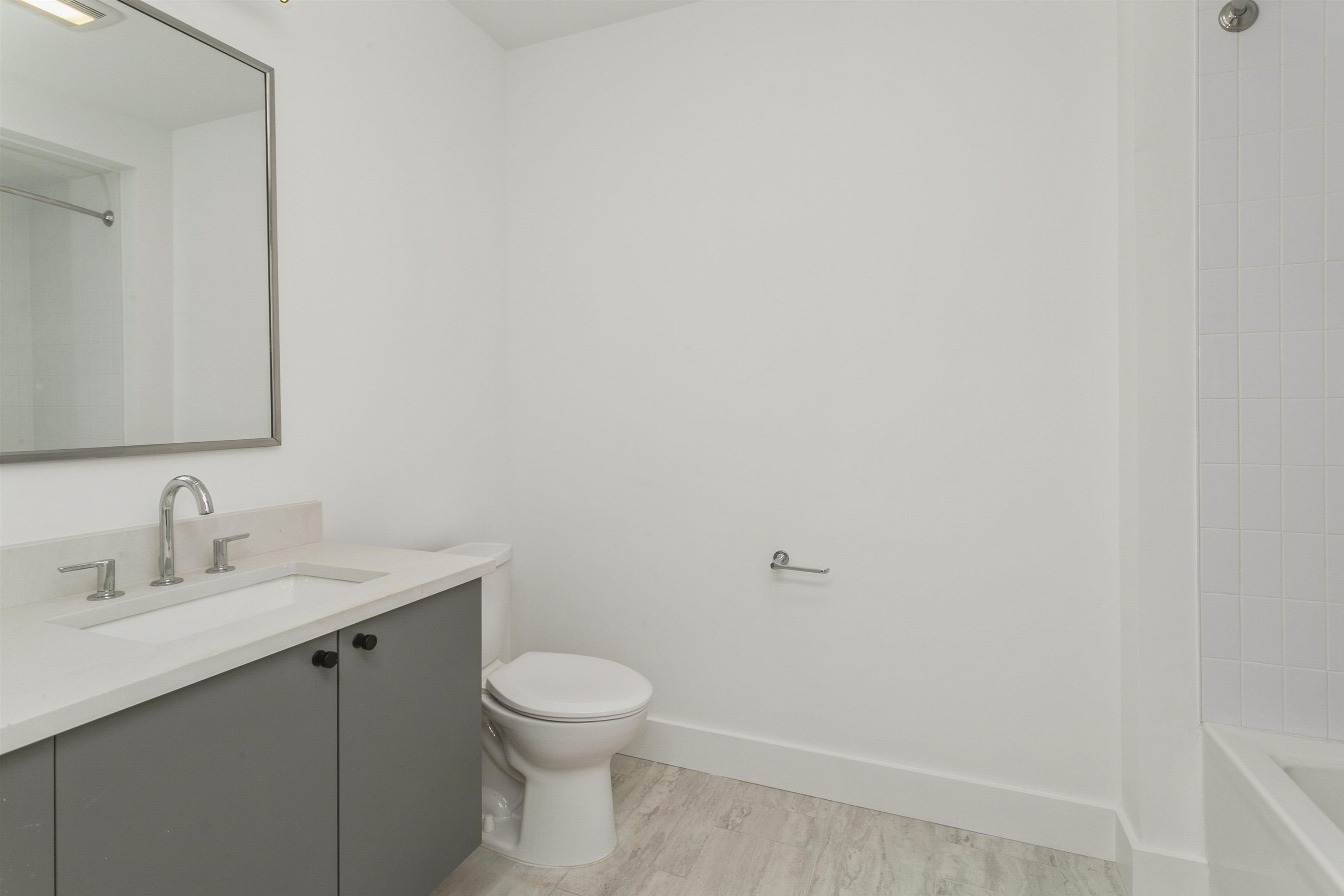386 5TH ST Unit 101