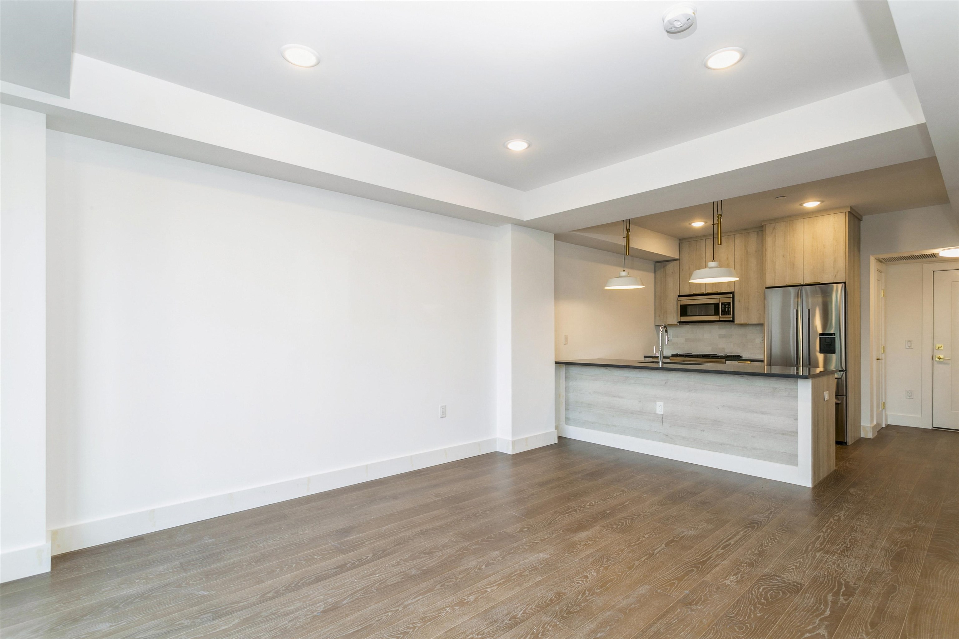 386 5TH ST Unit 101