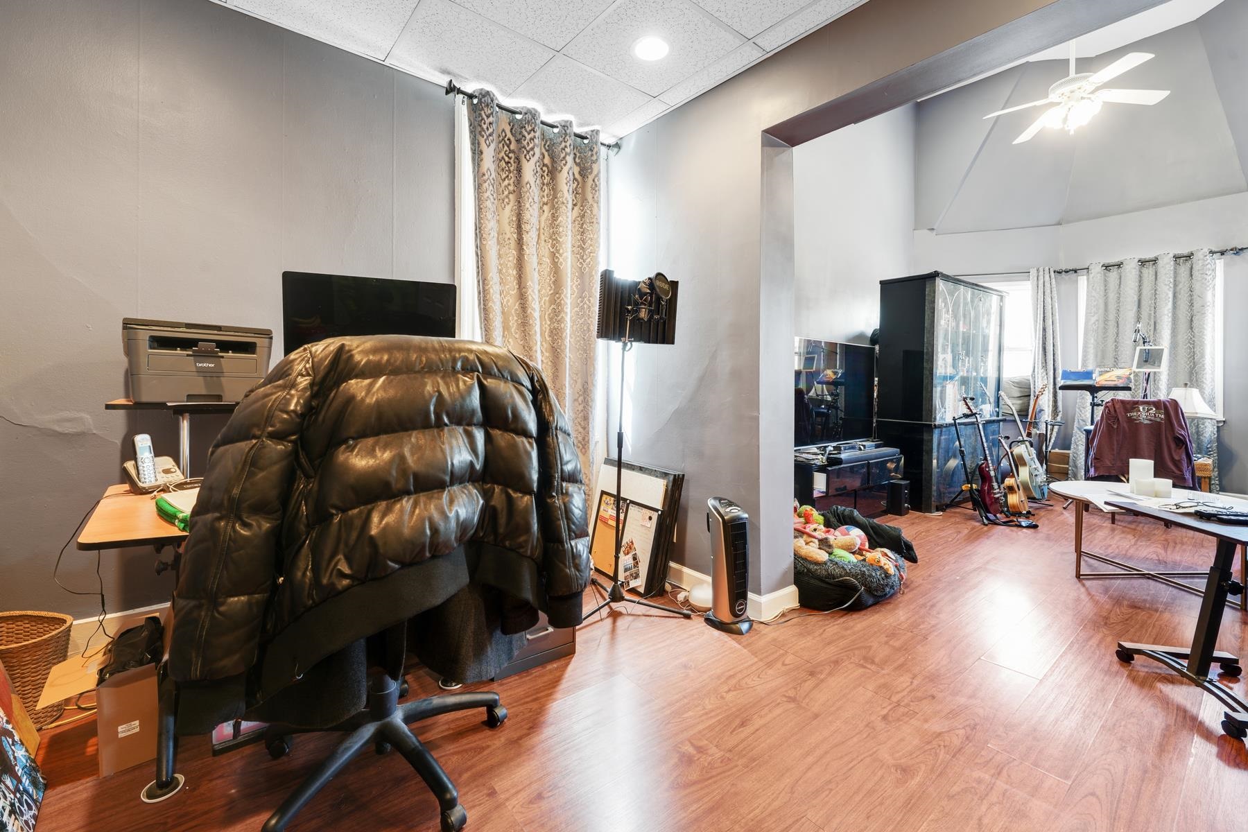 3334 PARK AVE