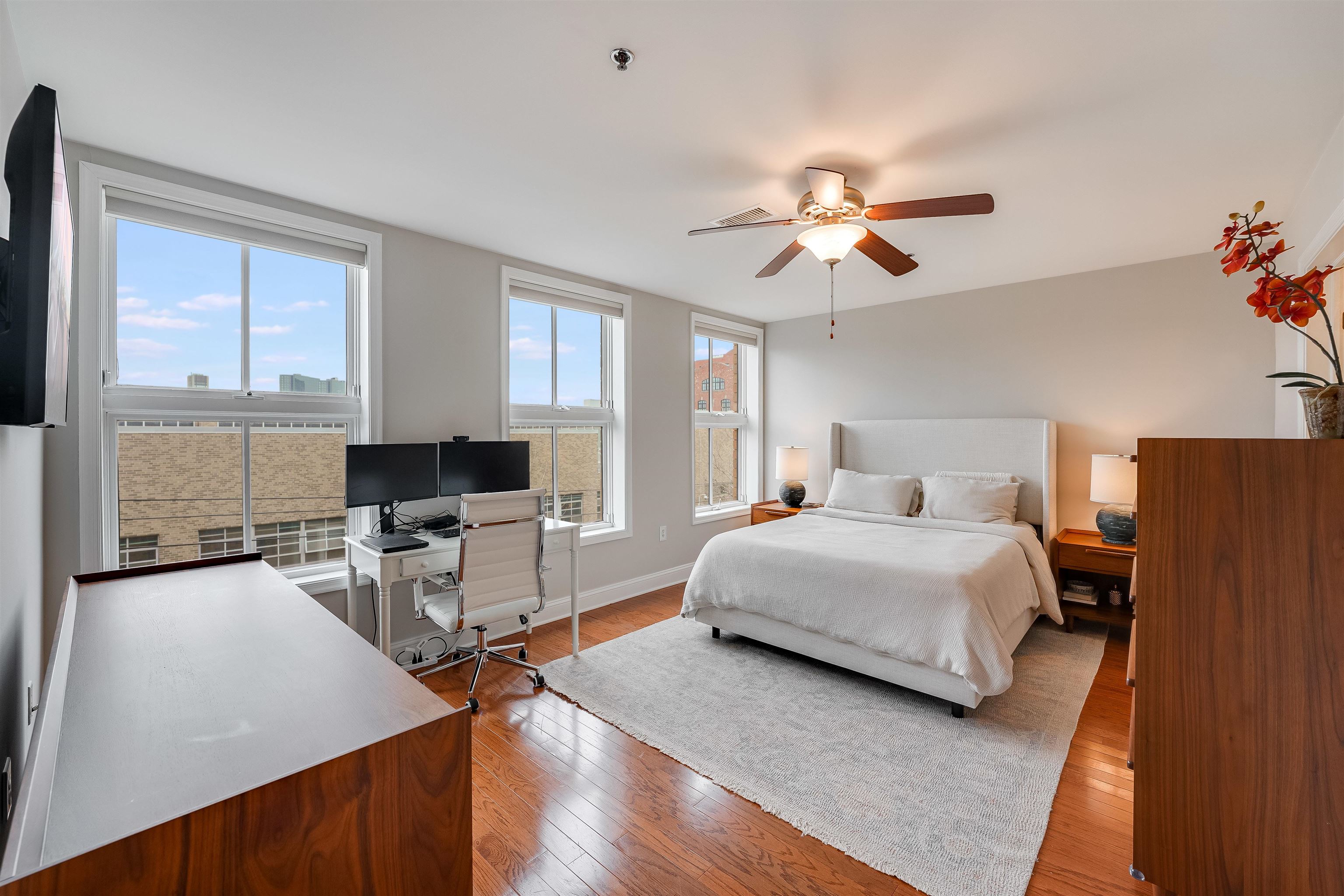 812 GRAND ST Unit 416