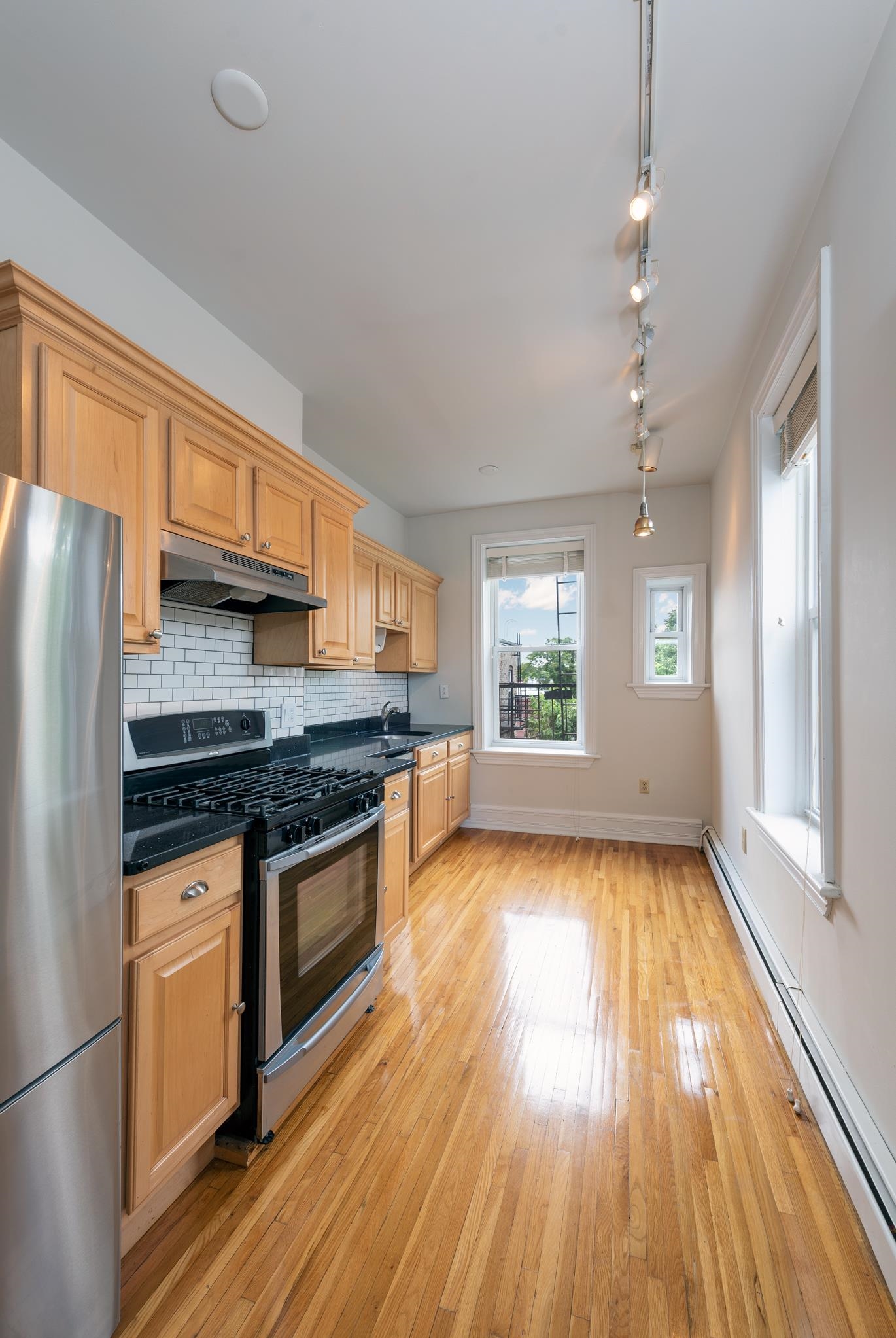 109 ERIE ST Unit 4R
