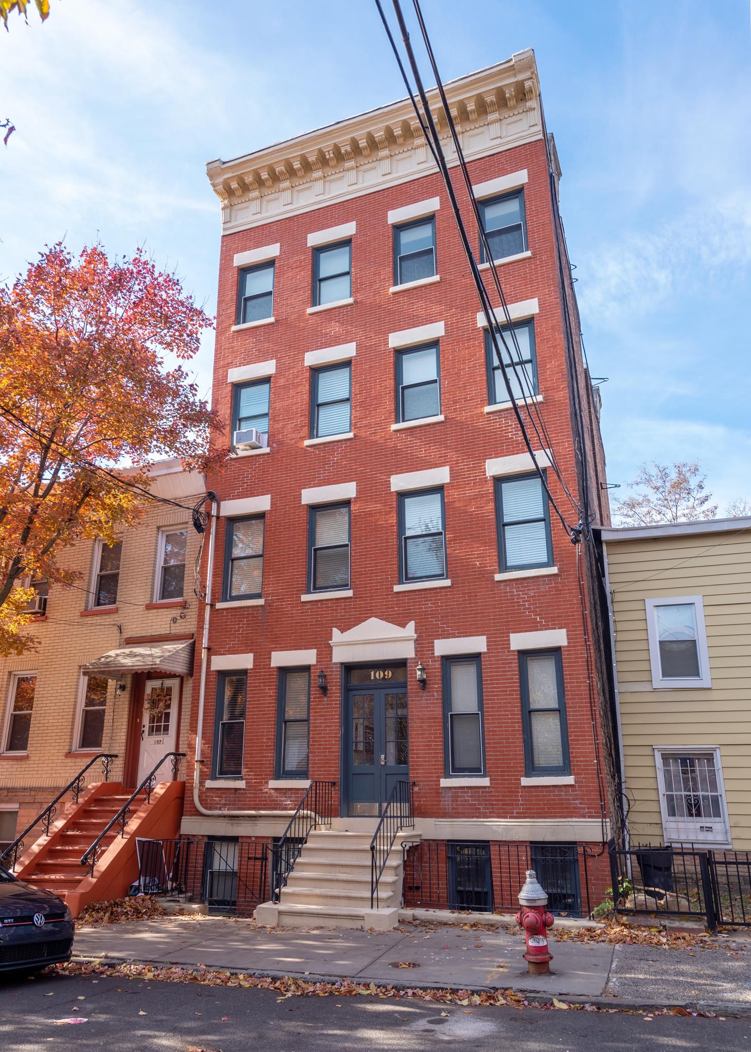 109 ERIE ST Unit 4R
