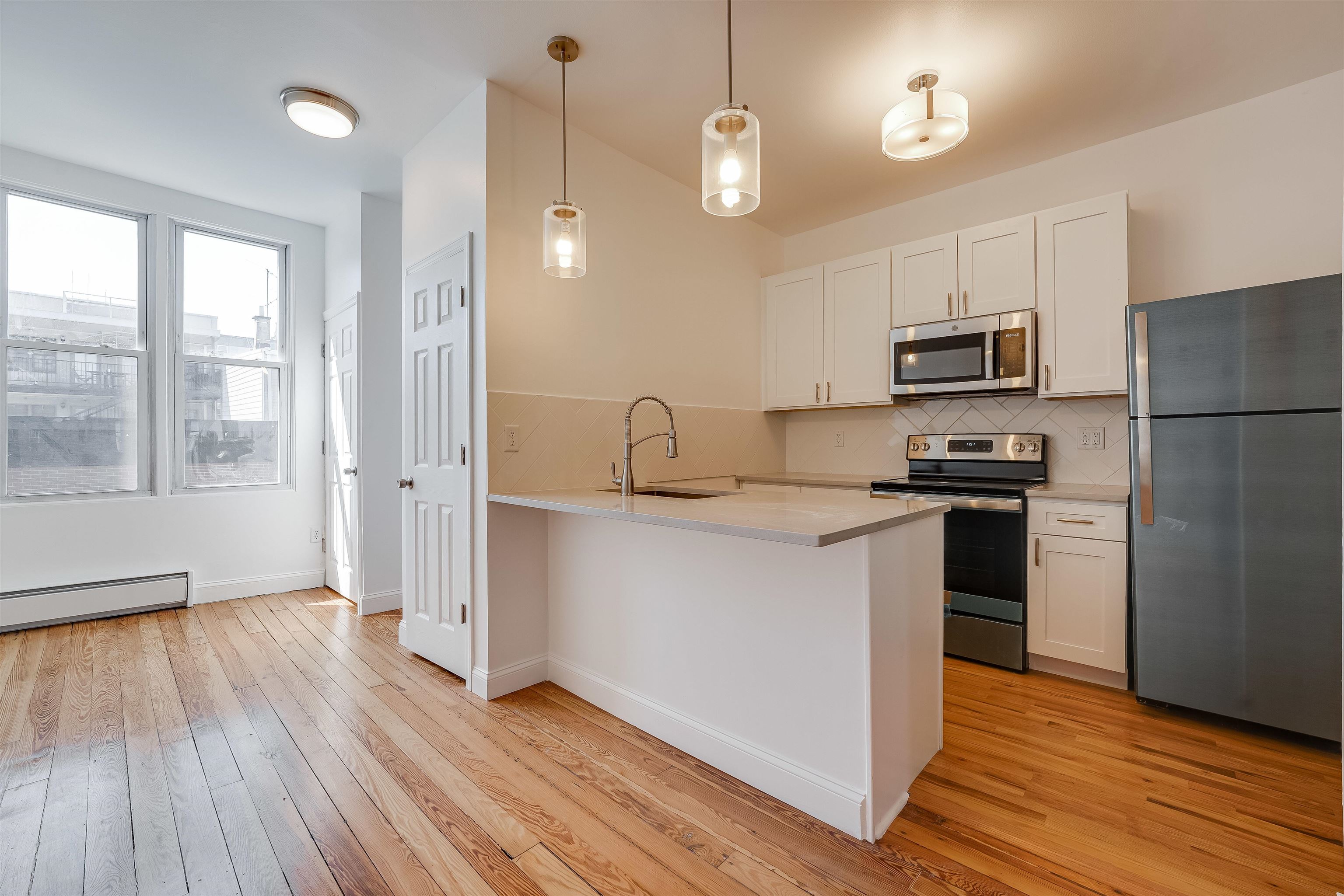 522 JEFFERSON ST Unit 3