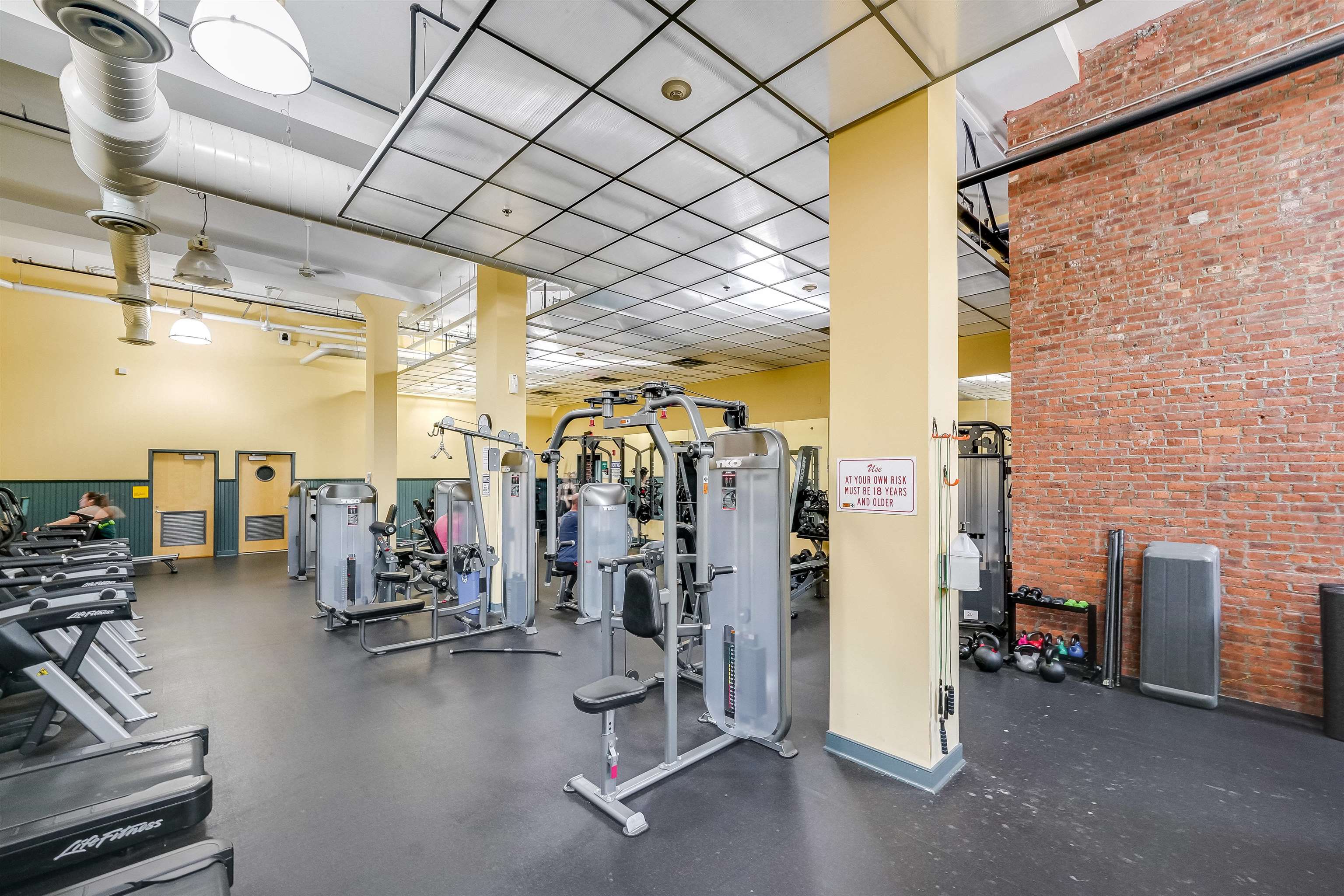 227 CHRISTOPHER COLUMBUS DR Unit 308B