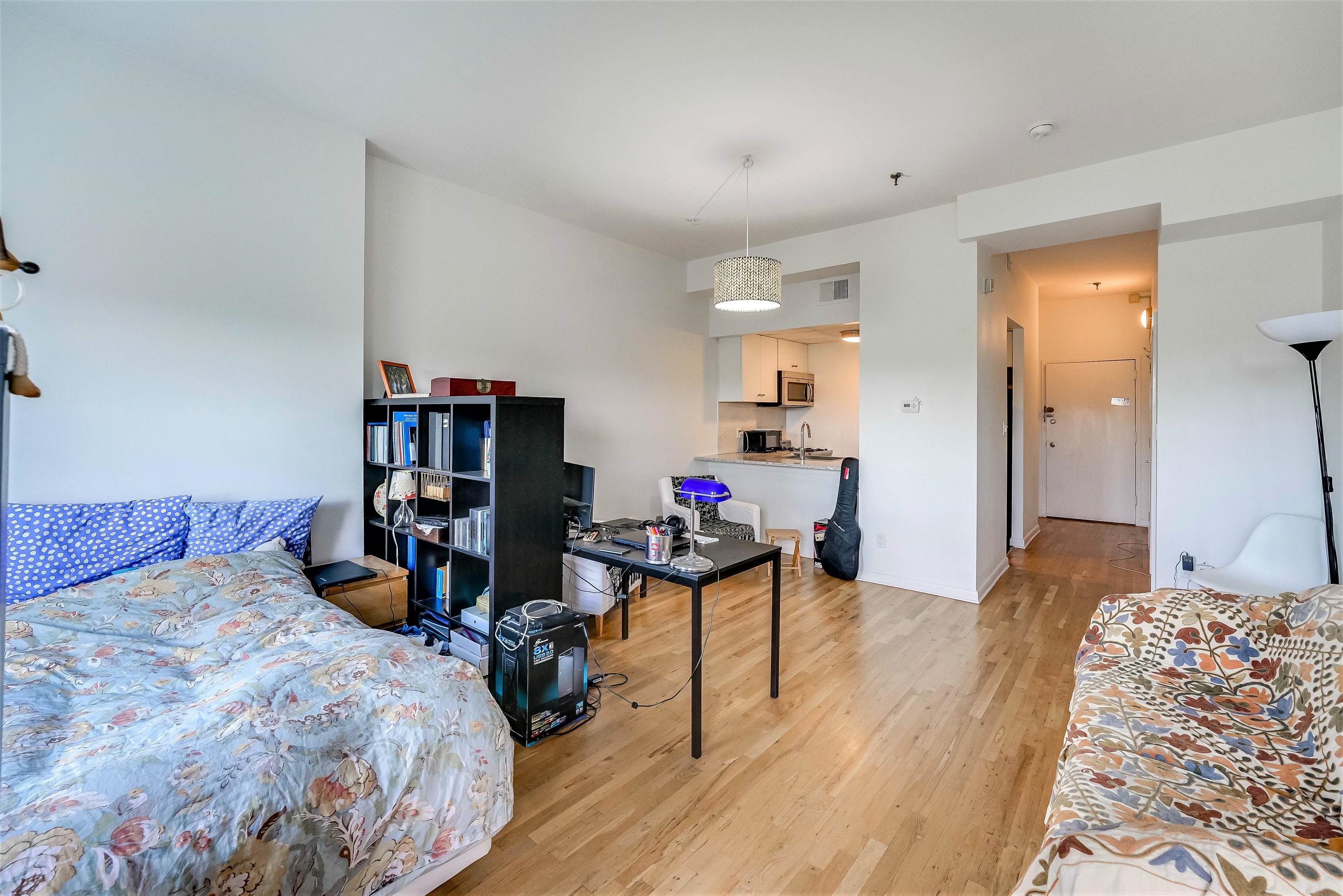 227 CHRISTOPHER COLUMBUS DR Unit 308B