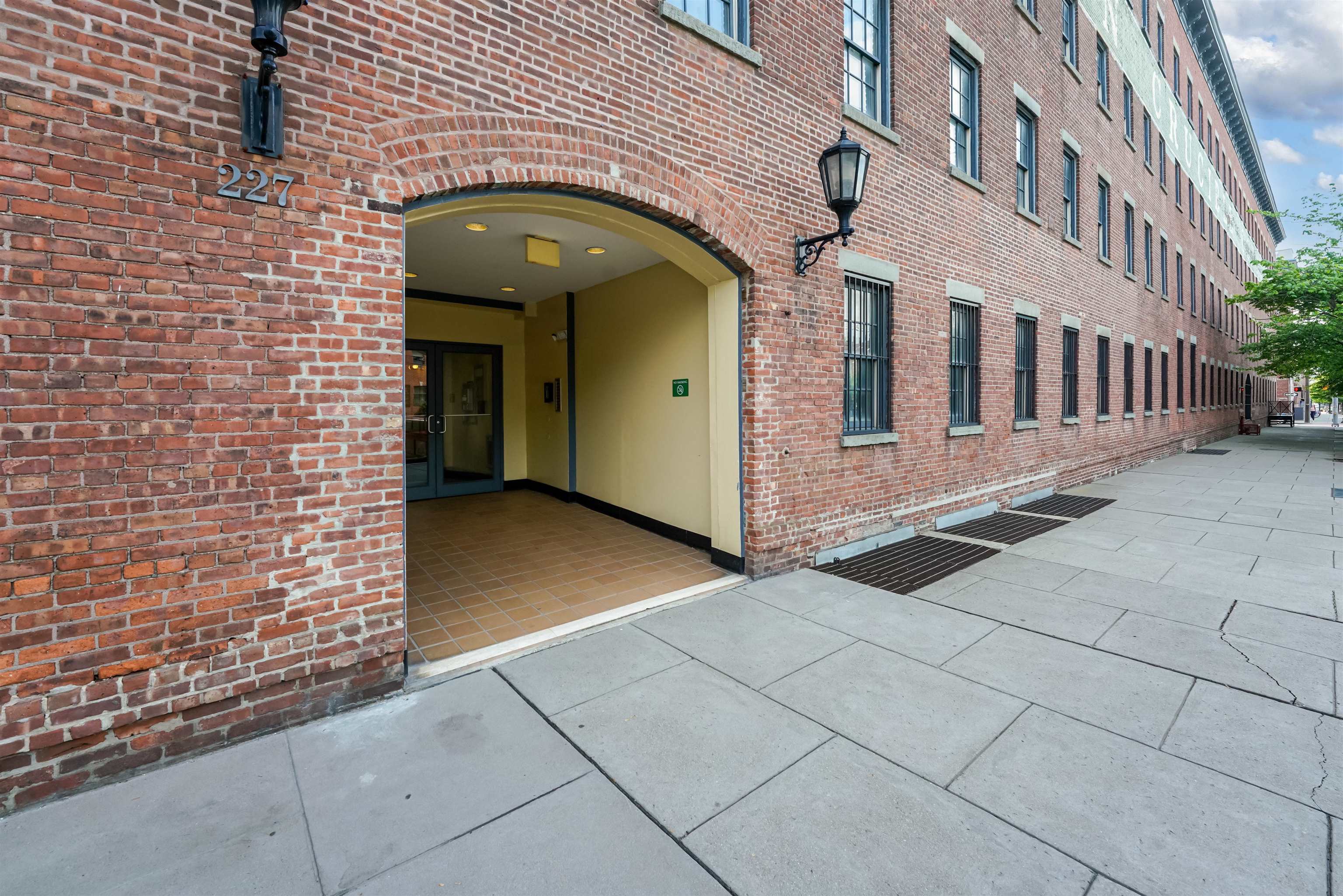227 CHRISTOPHER COLUMBUS DR Unit 308B