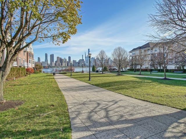 481 BUFFALO CT