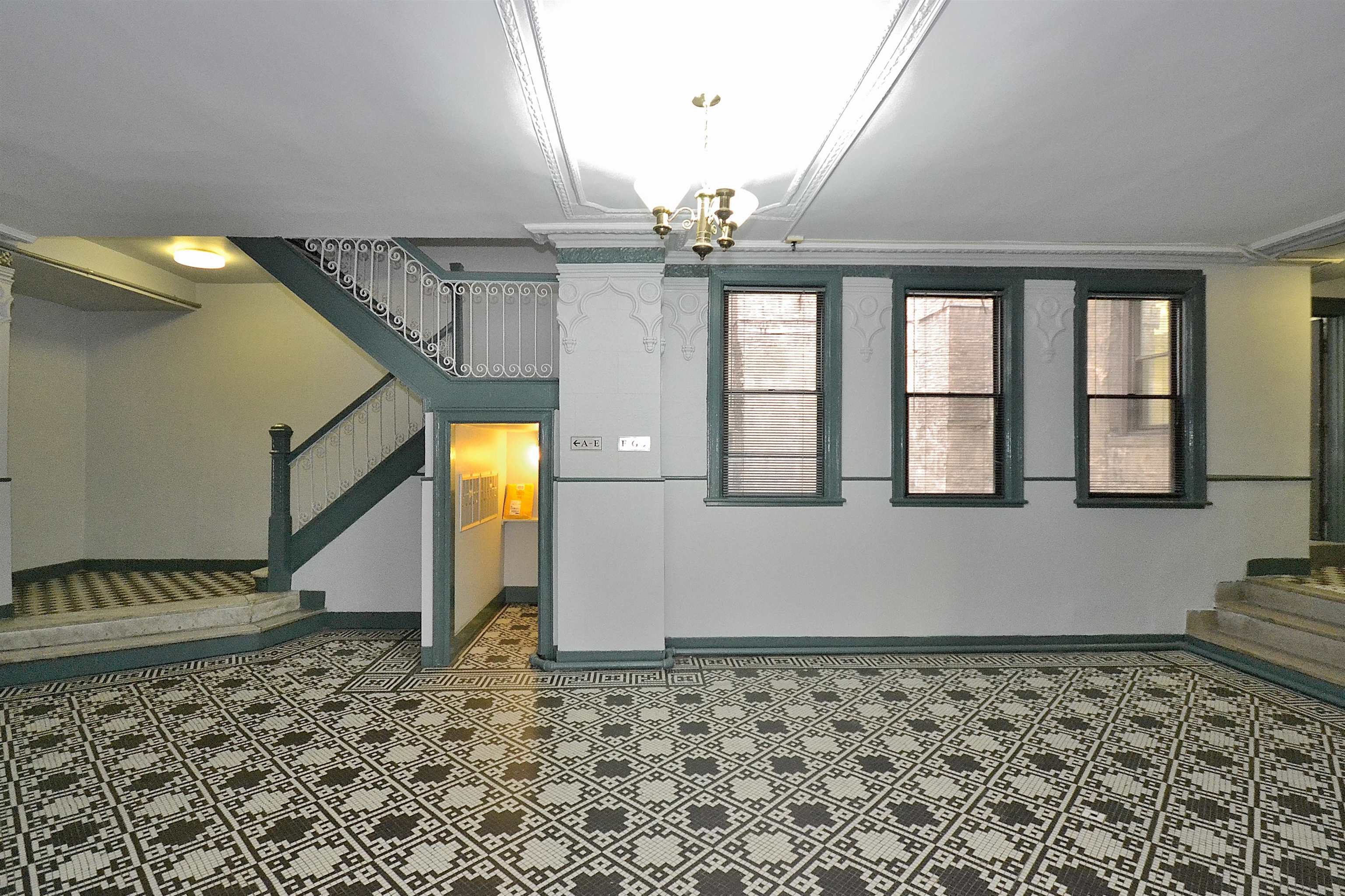6114 HIGHLAND PL Unit 1B