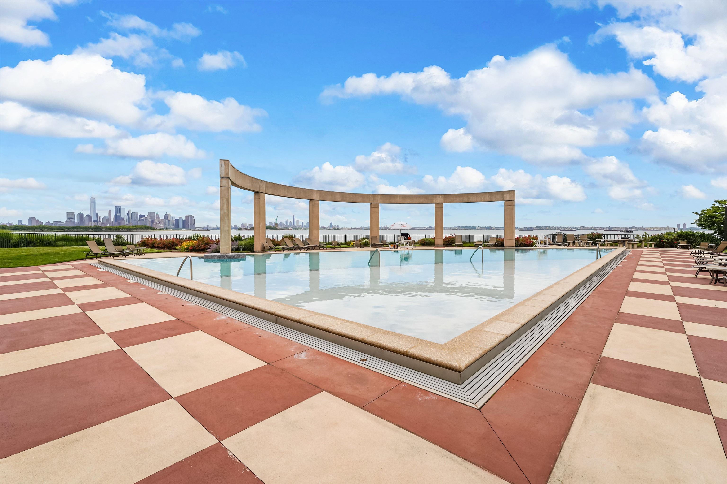 15 FREEDOM WAY Unit 401