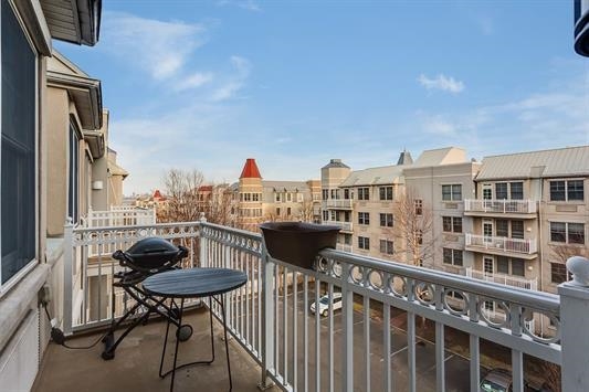 15 FREEDOM WAY Unit 401