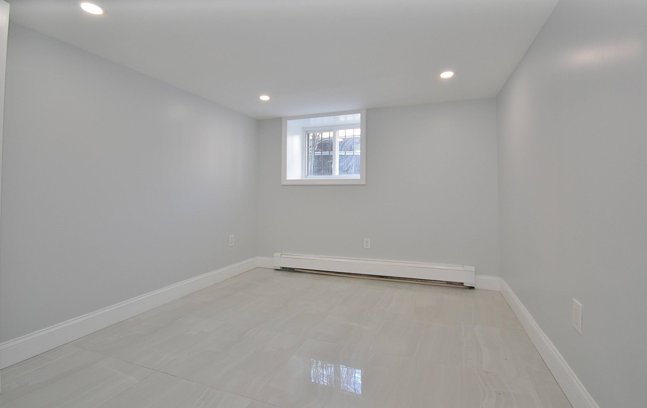 1515 KERRIGAN AVE