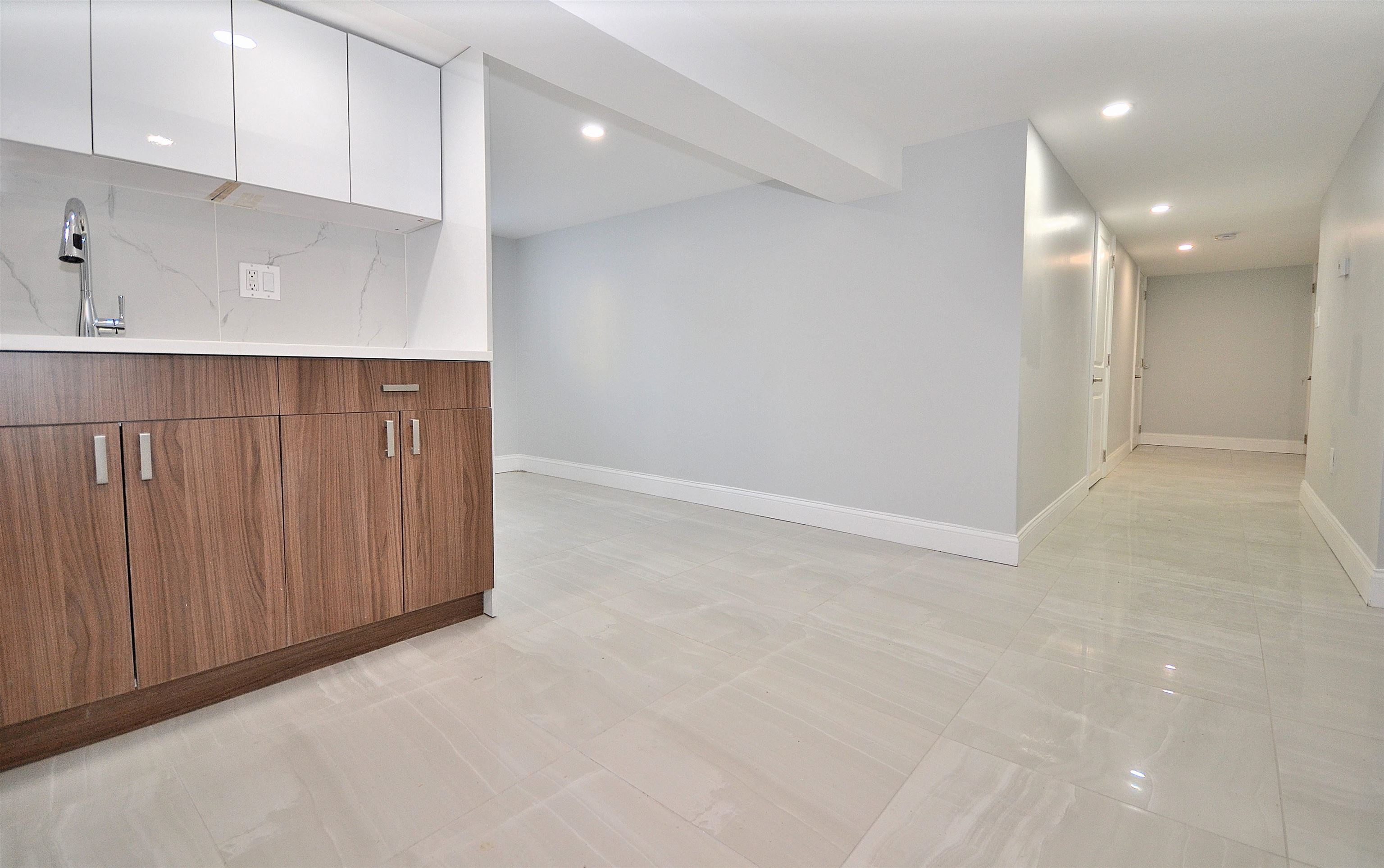 1515 KERRIGAN AVE