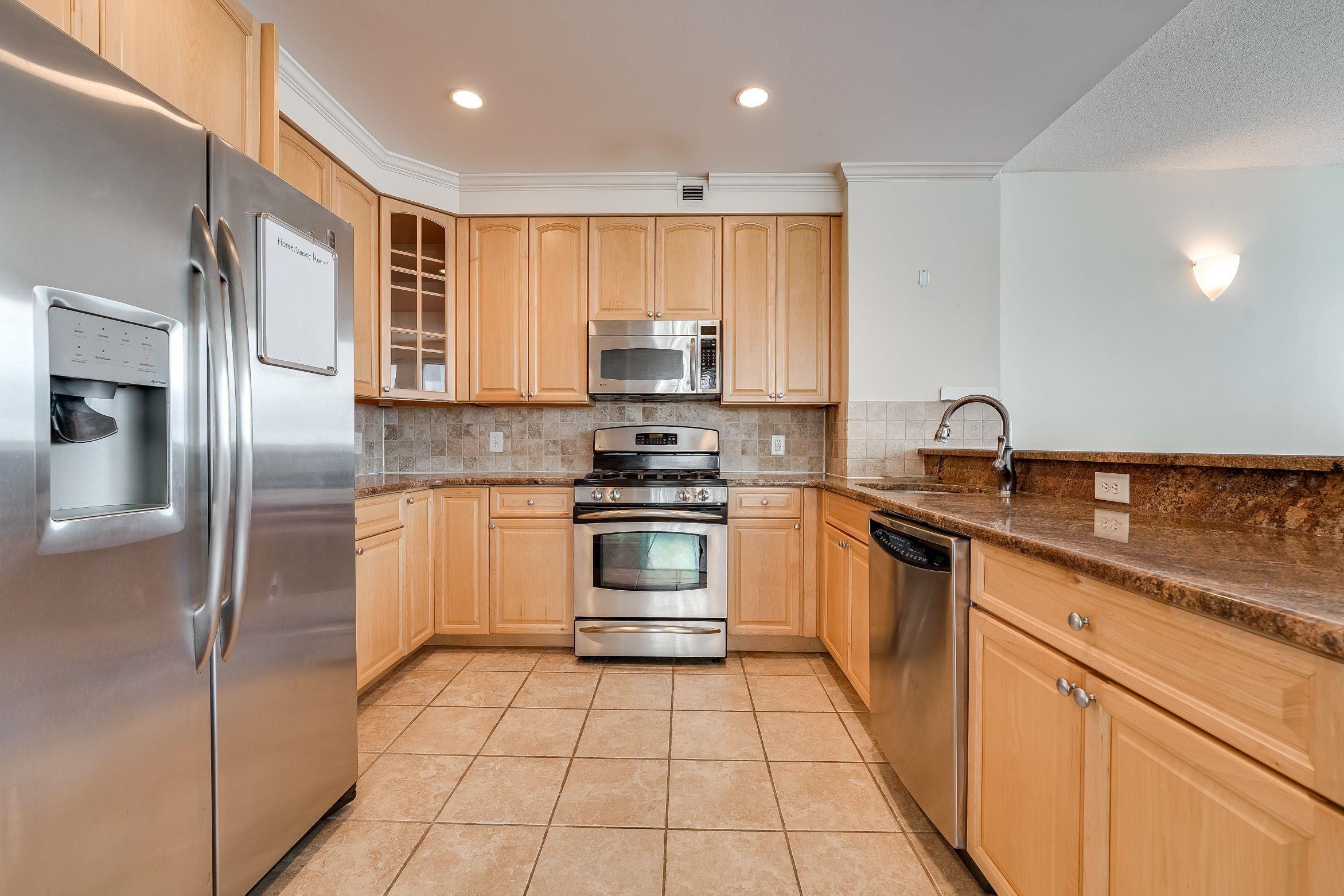 311 WASHINGTON ST Unit 7D